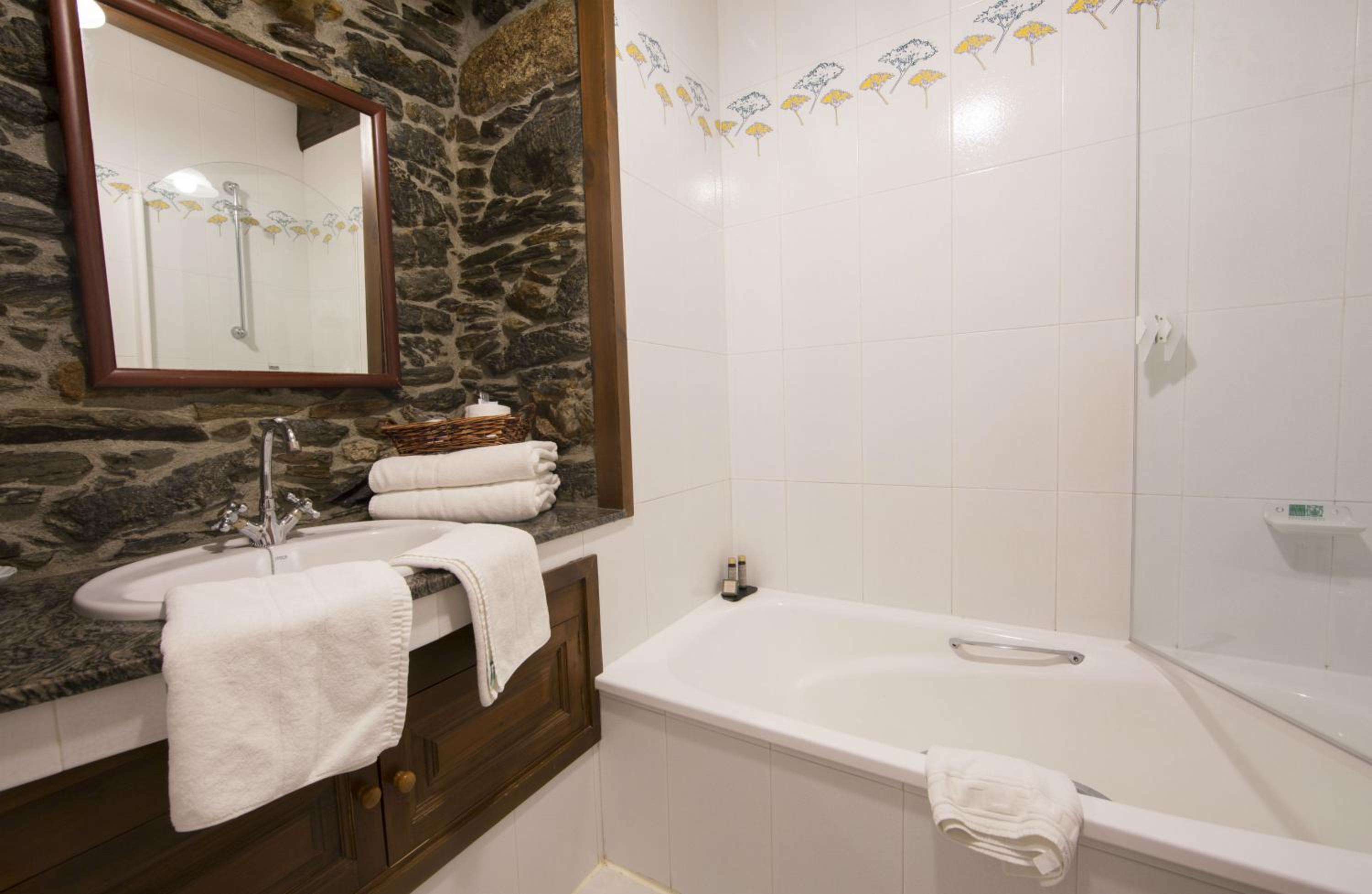 Double Room - Photo 8