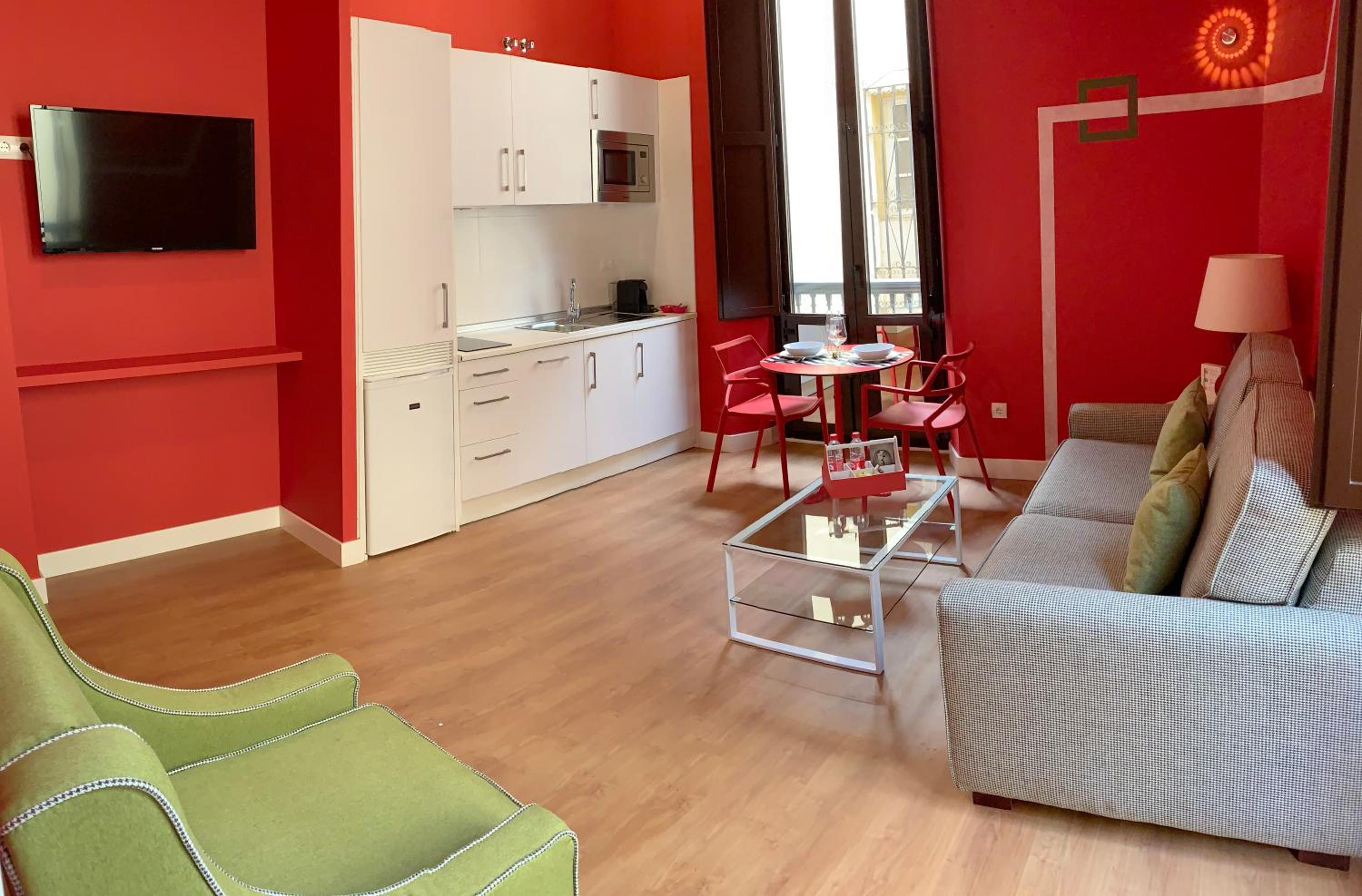 Deluxe Apartment - Photo 9