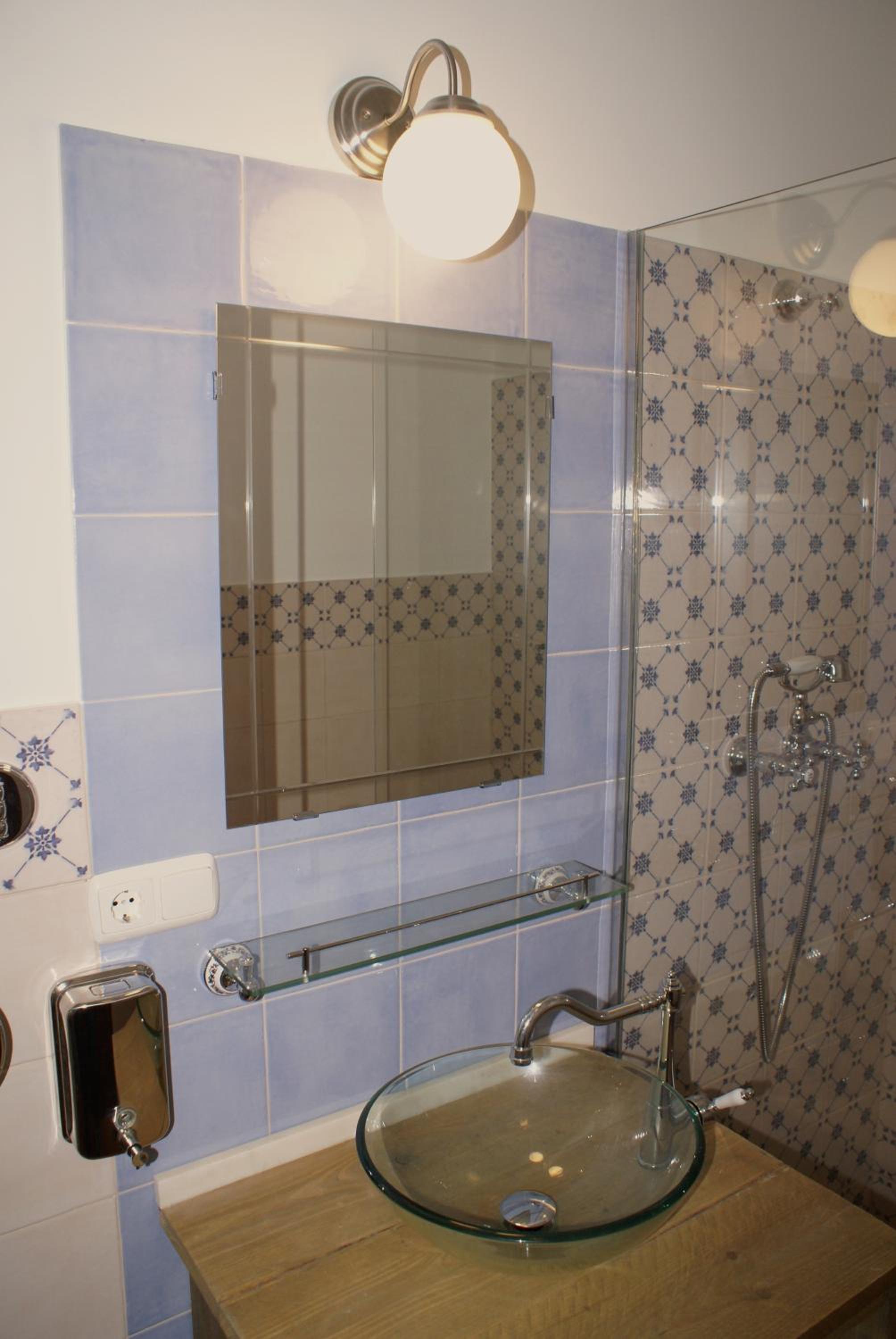 Superior King Room photo 2