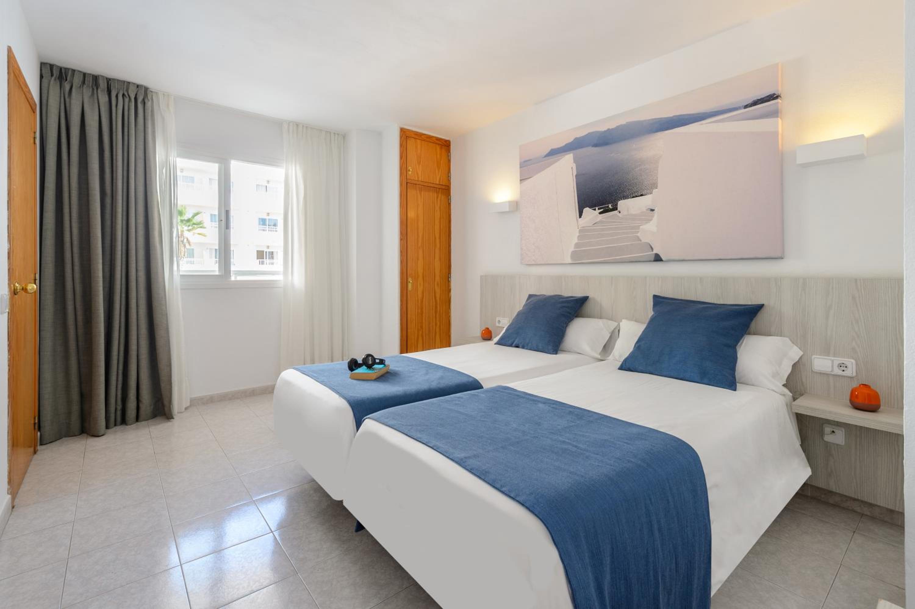 One-Bedroom Apartment - Photo 4