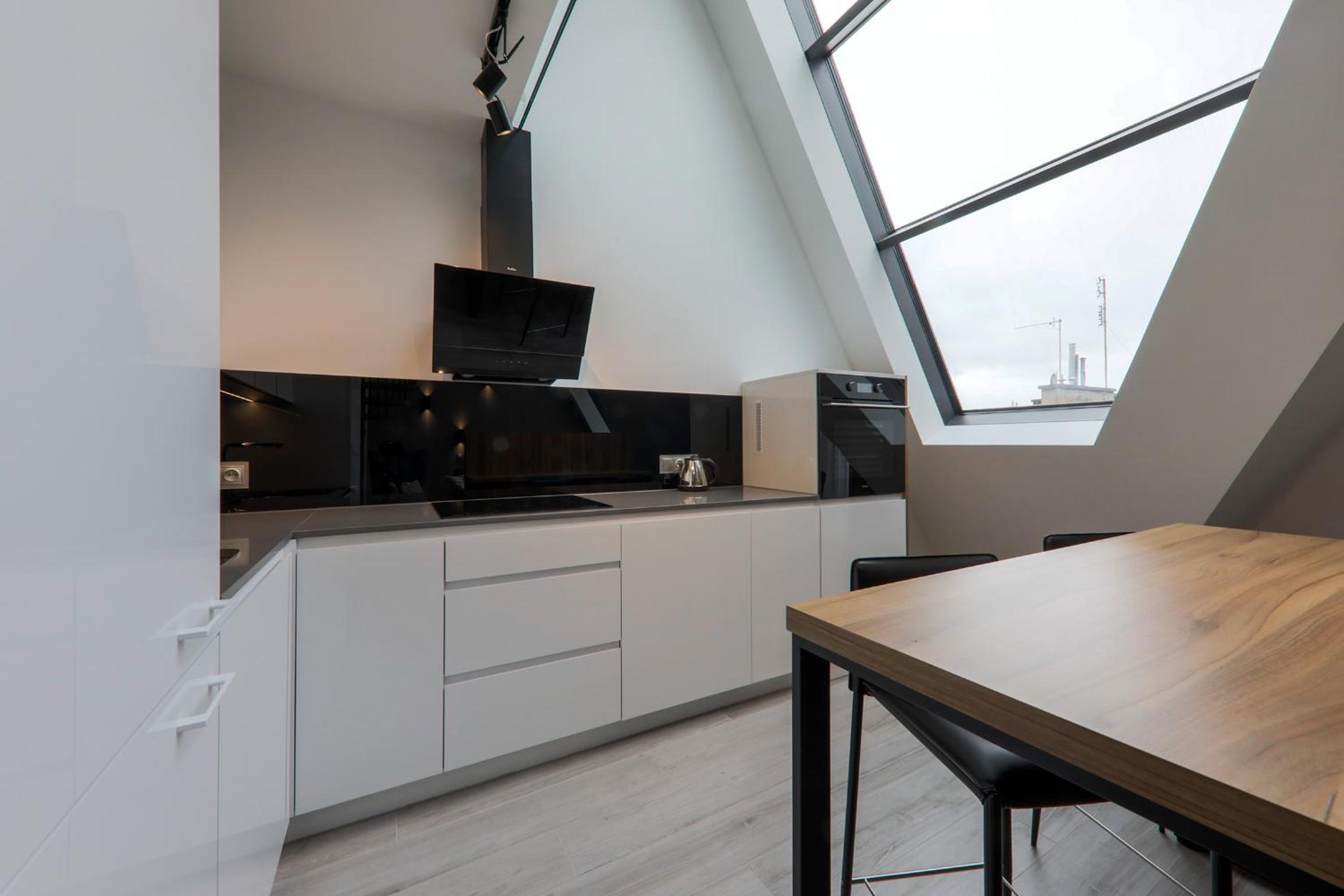 Penthouse Apartment - Photo 14