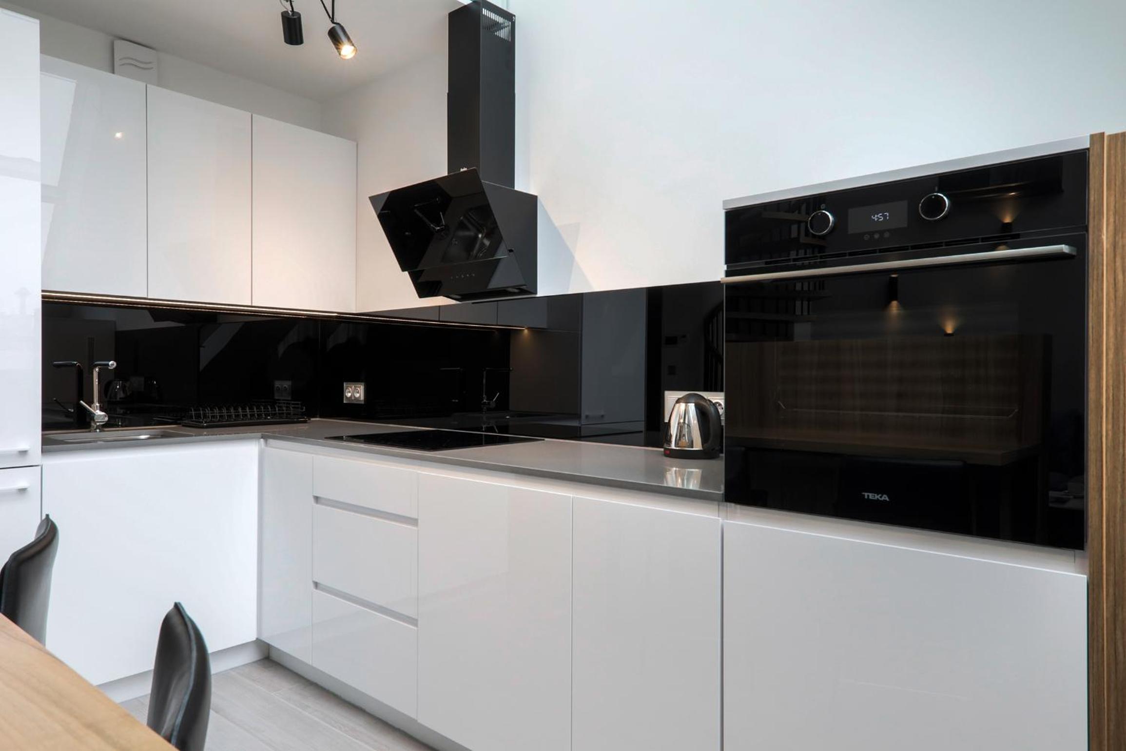 Penthouse Apartment - Photo 16