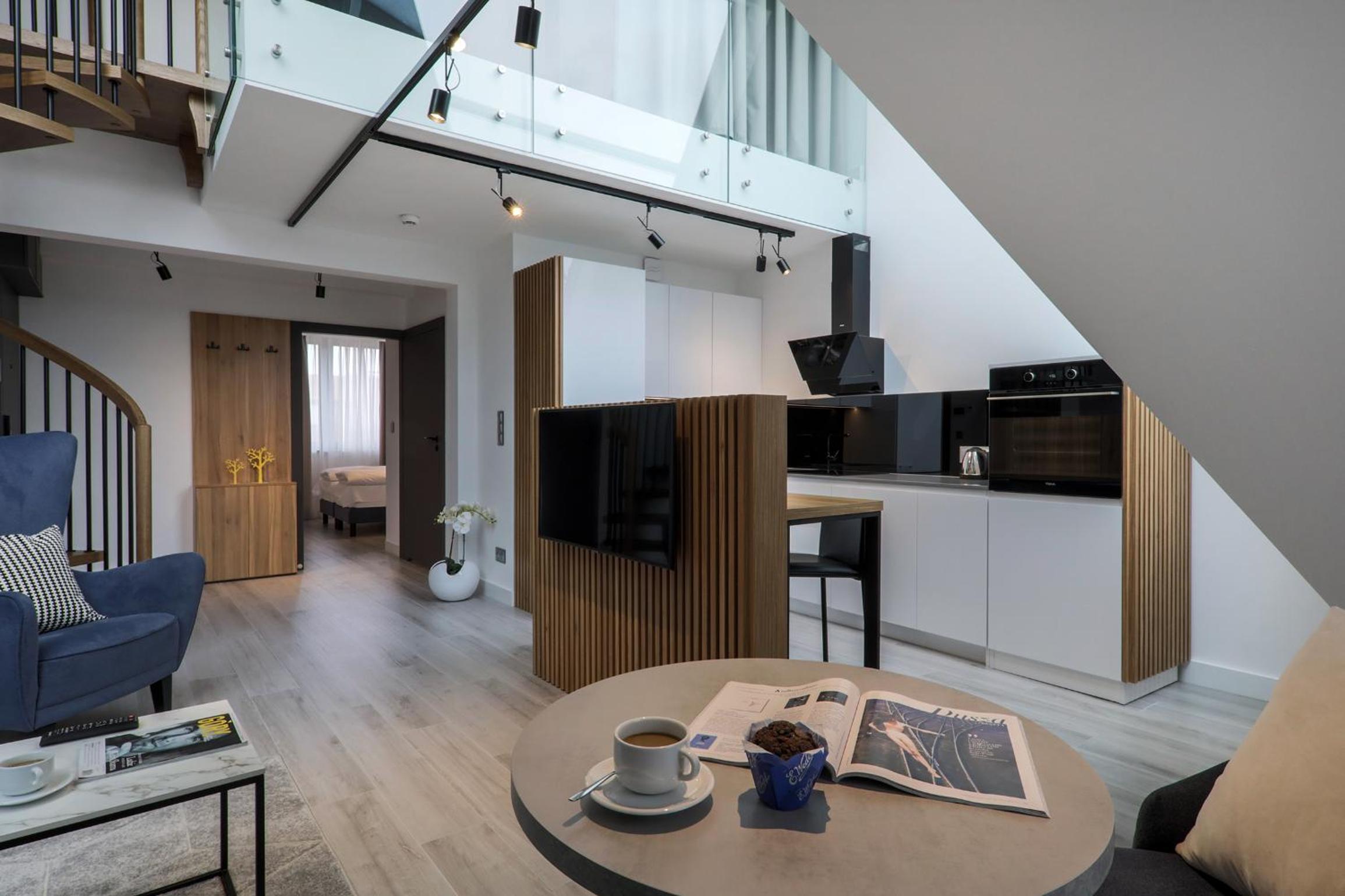 Penthouse Apartment - Photo 8