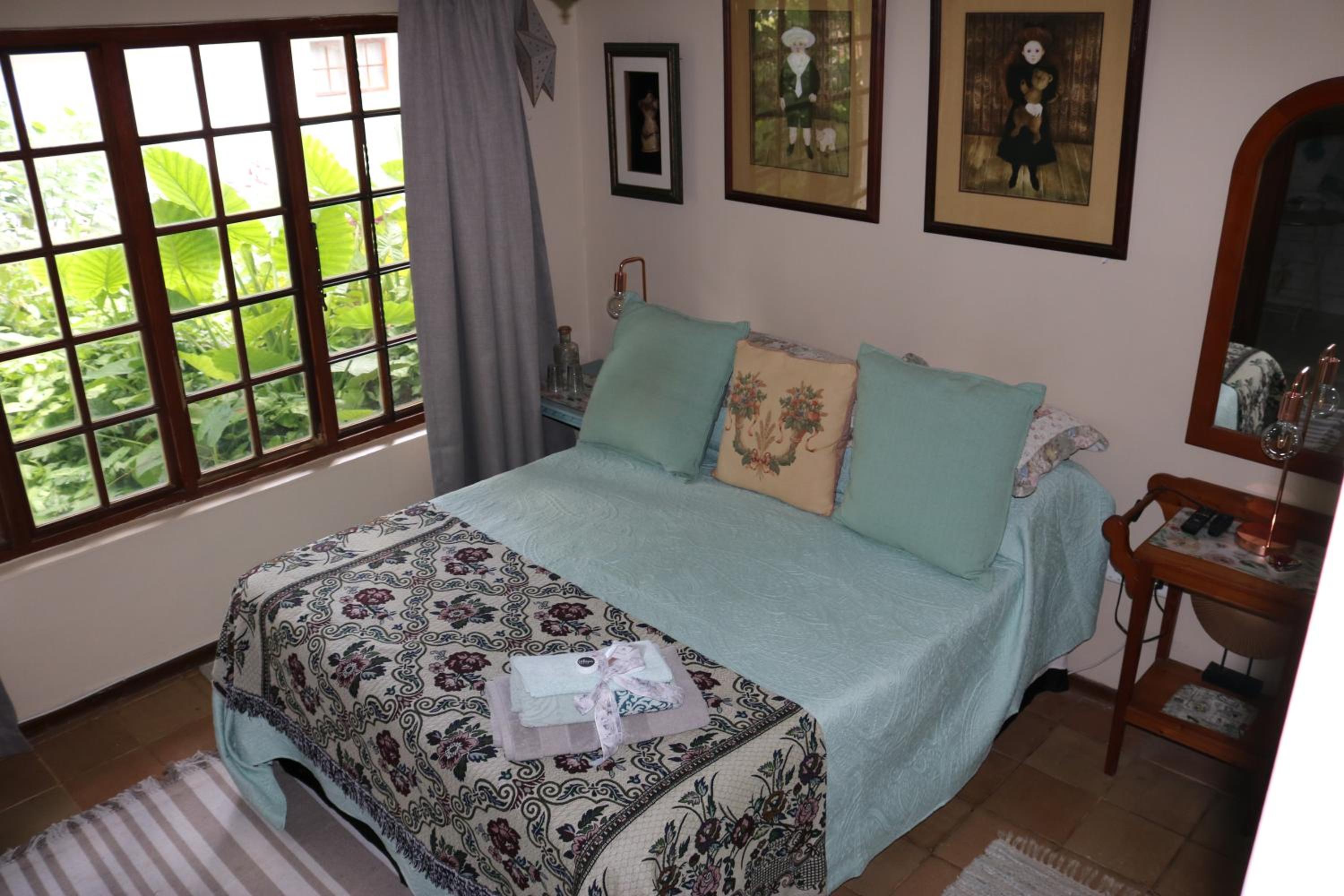 Deluxe Queen Room - Photo 1