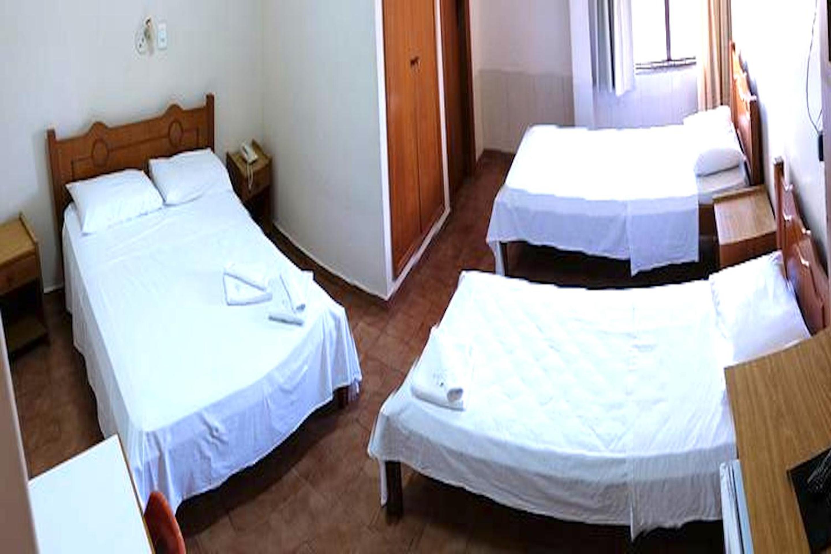 Quadruple Room - Photo 1