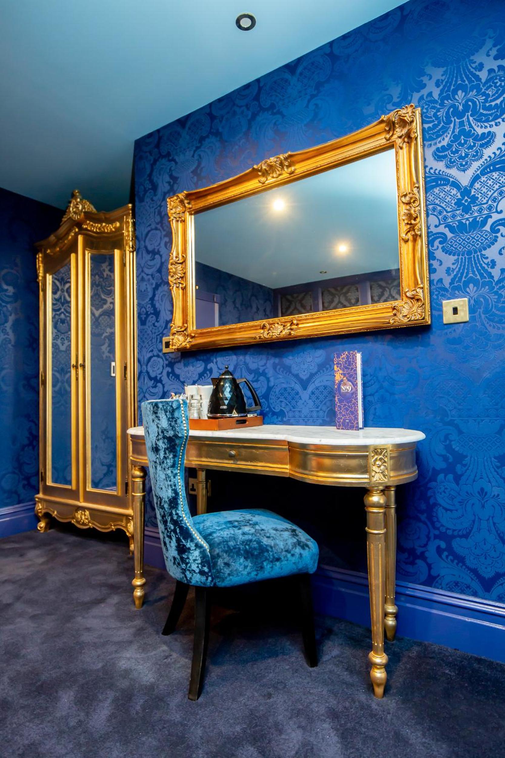 Double Room with Spa Bath photo 1