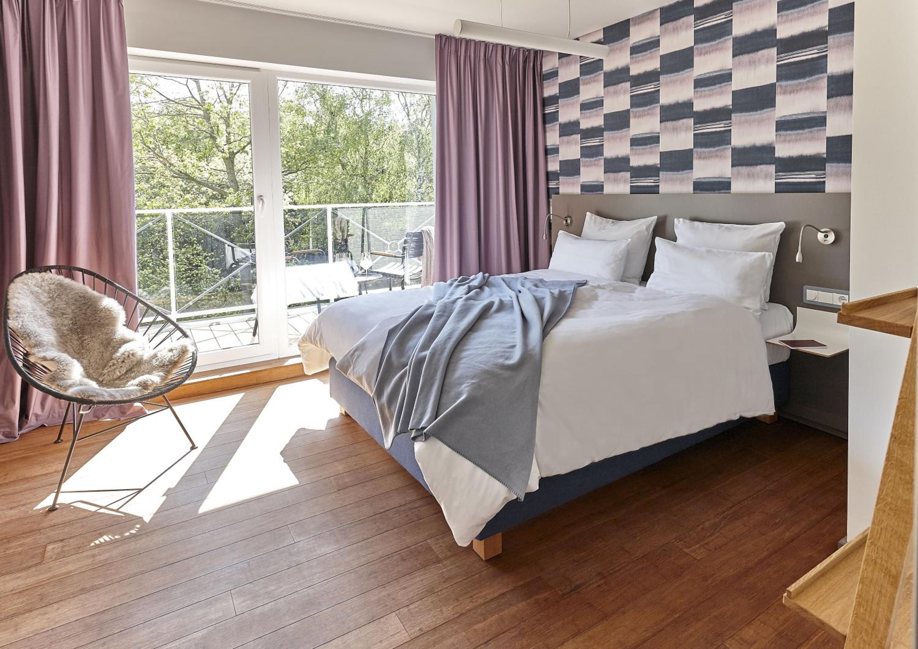 Double Room with Balcony - Photo 1