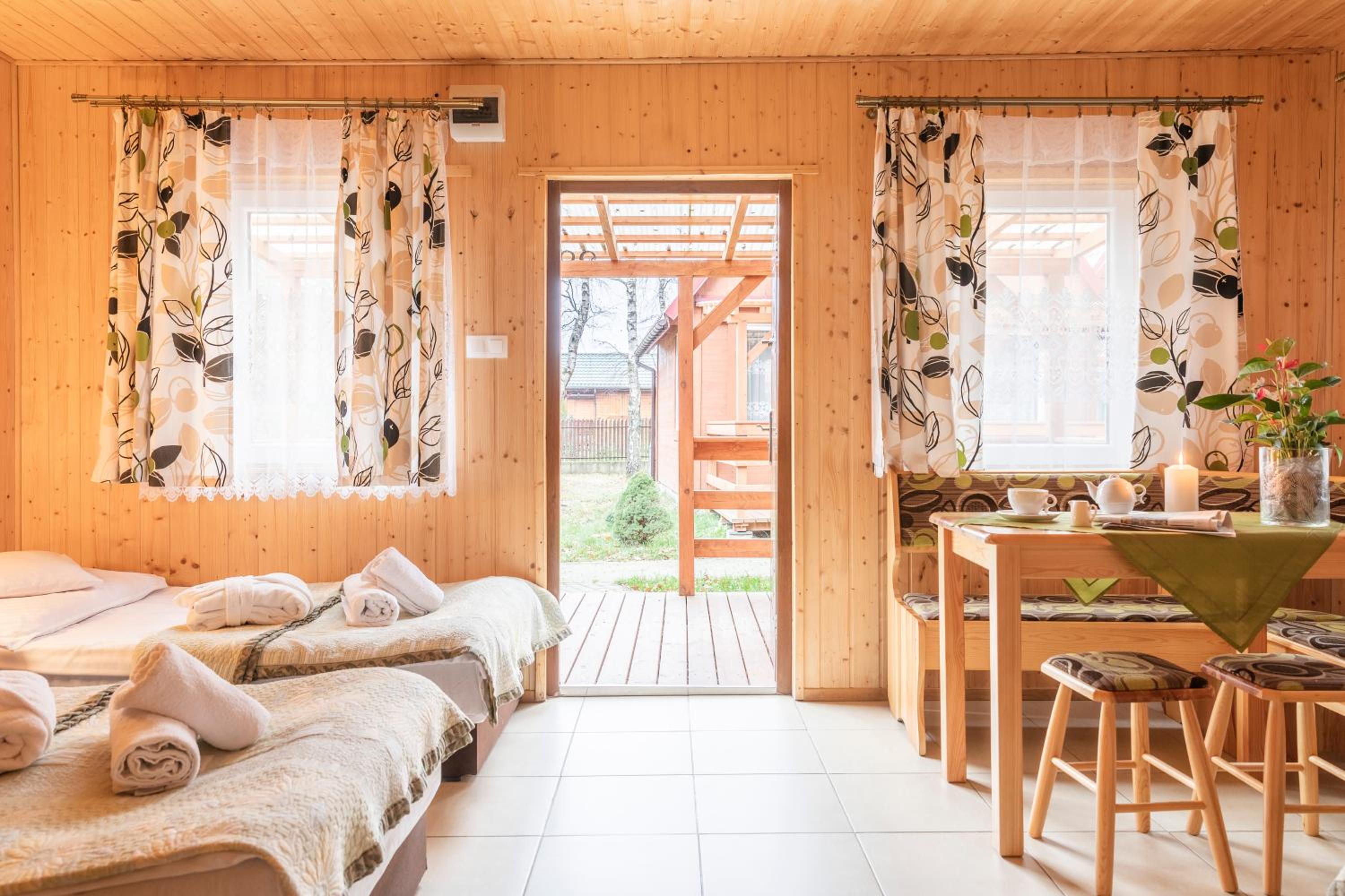 Chalet (6 Adults) photo 1
