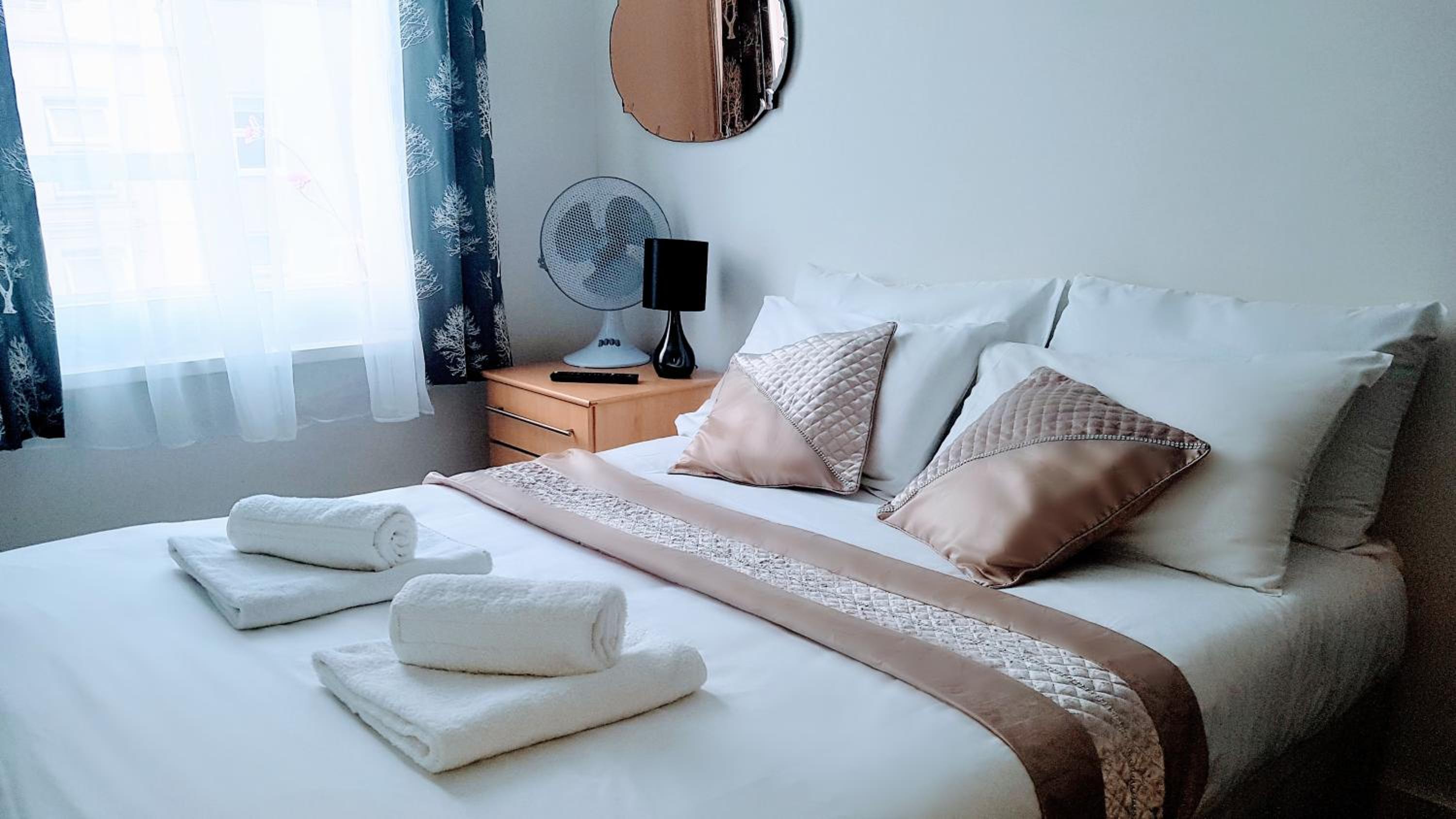 Double Room With Shared Toilet And Bathroom	 photo 2