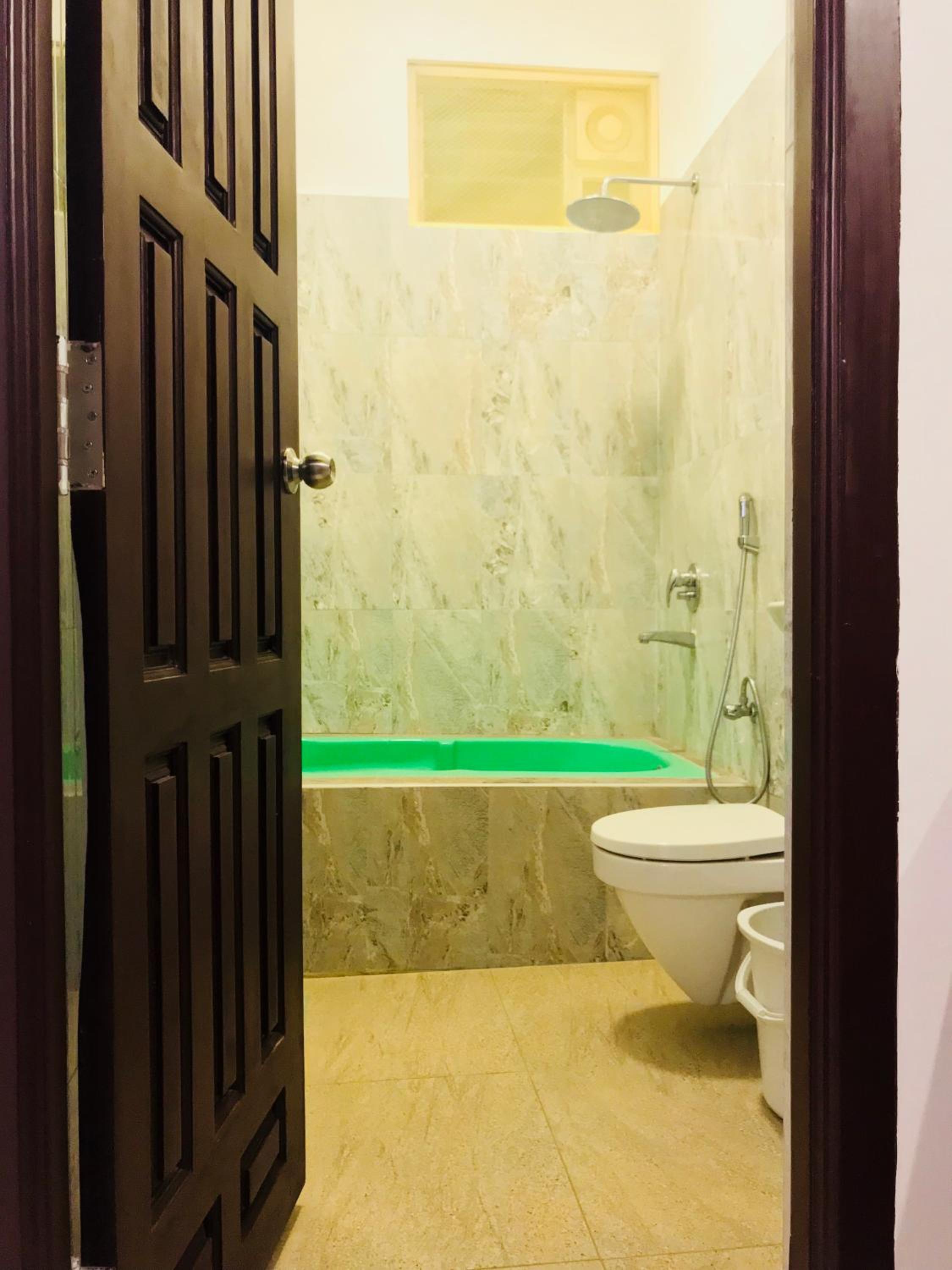 Standard Triple Room with Sea View - Photo 4