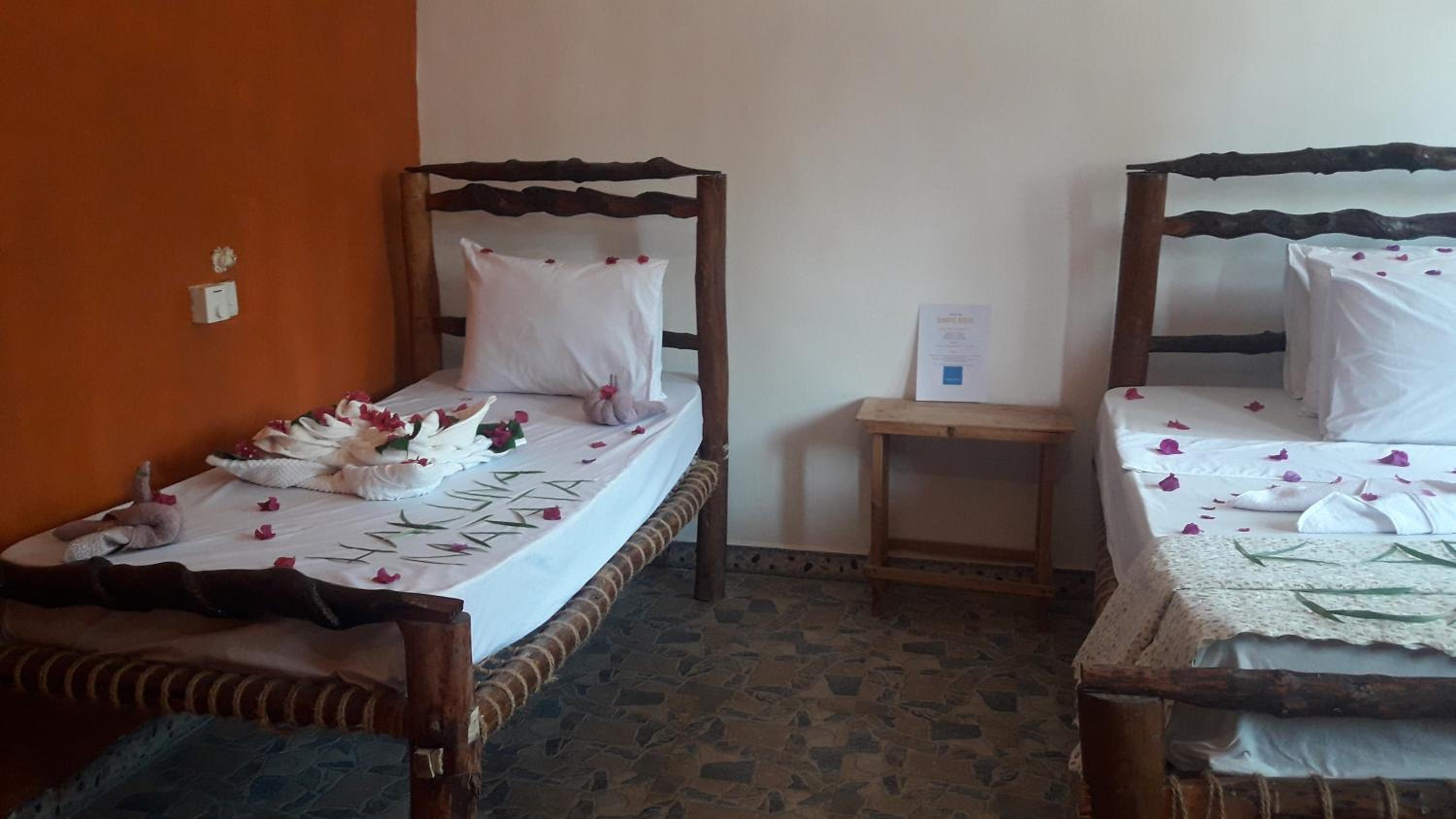 Triple Room with Private Bathroom - Photo 3