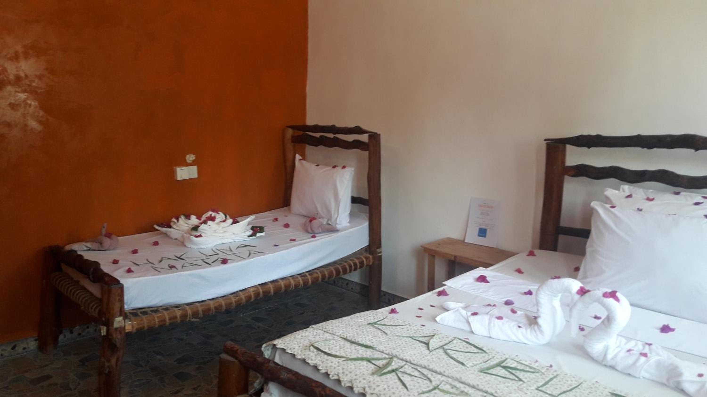 Triple Room with Private Bathroom - Photo 4