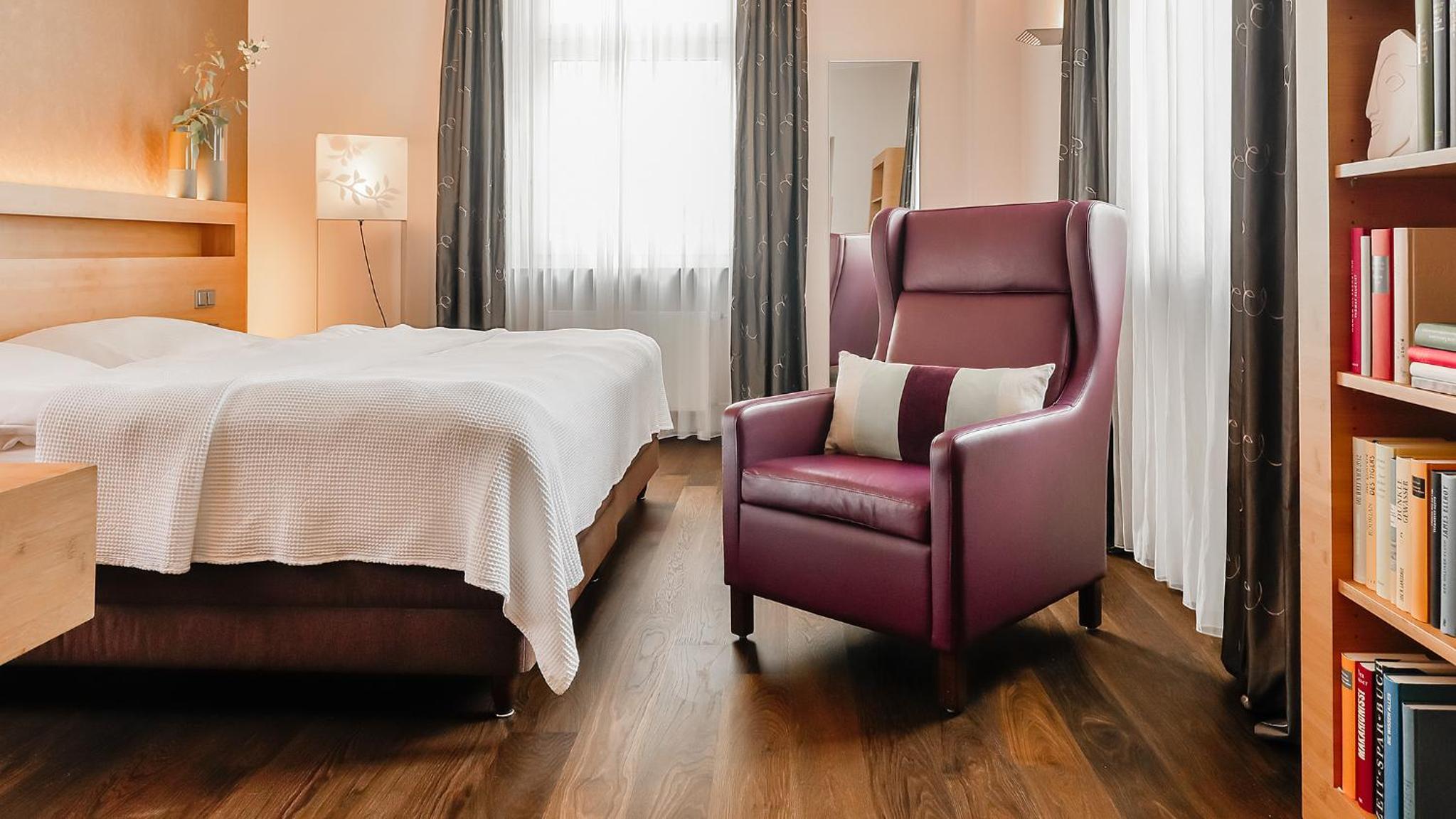 Double or Twin Room Orange Plus