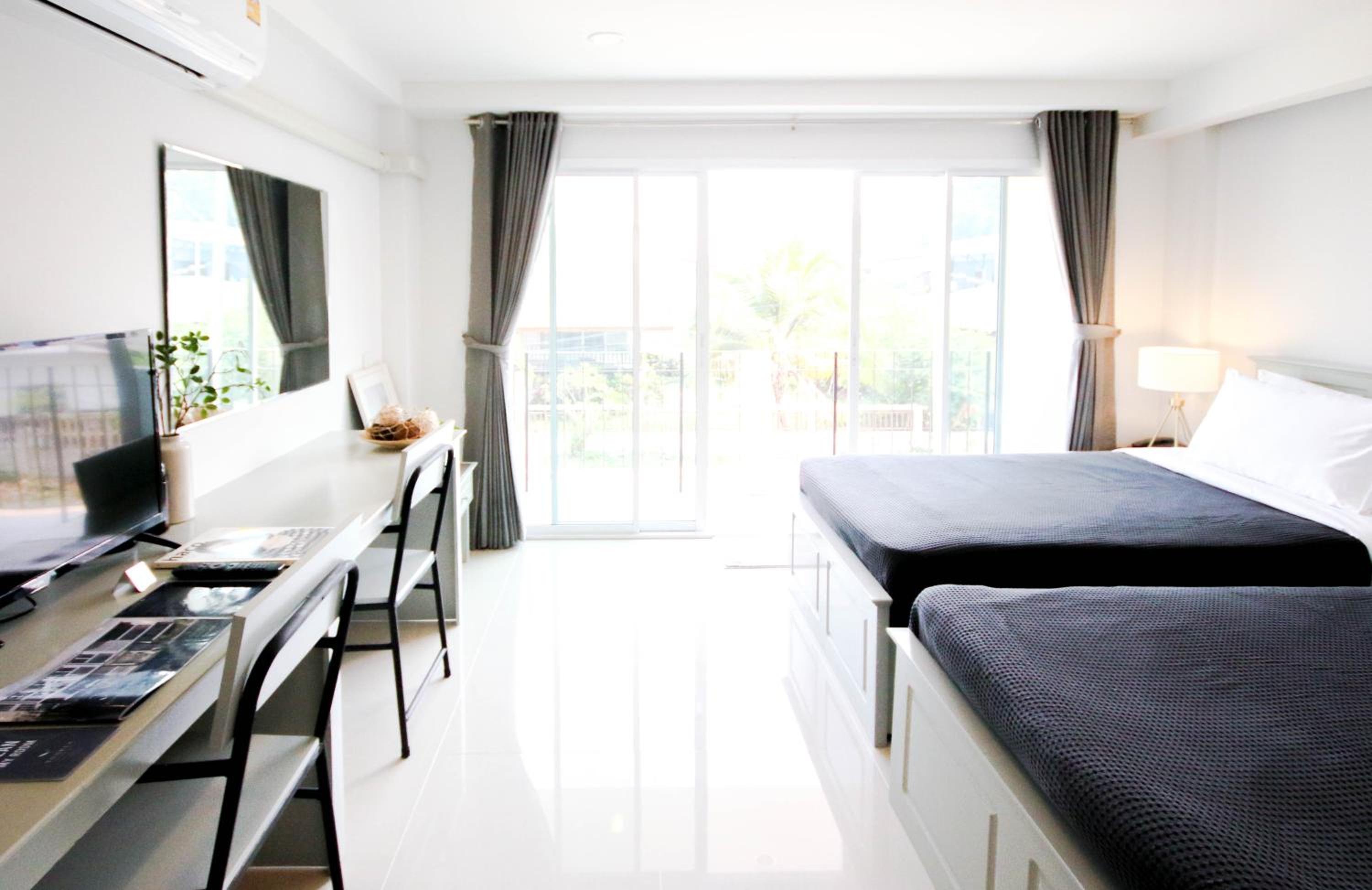 Superior Twin Room - Photo 8