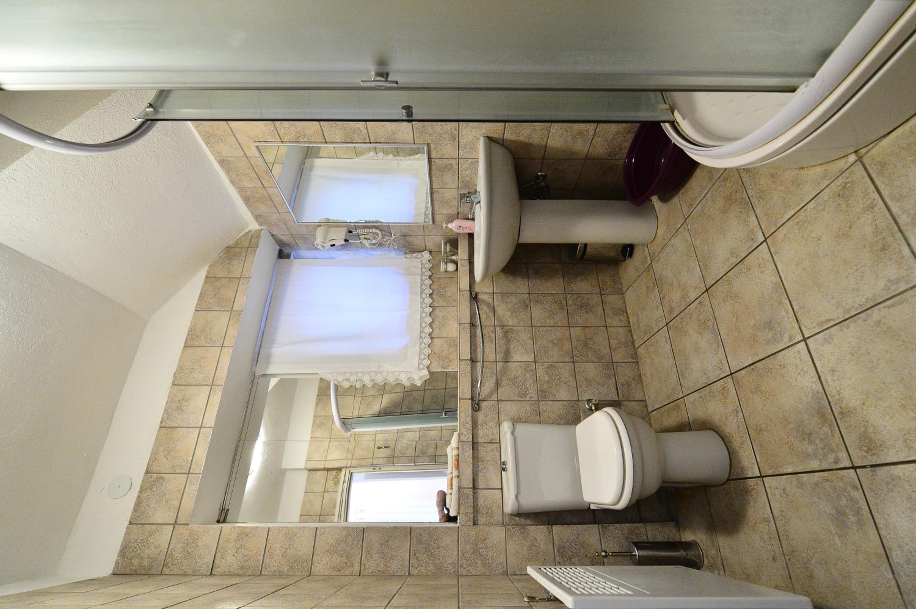 Studio (4 Adults) - Photo 10