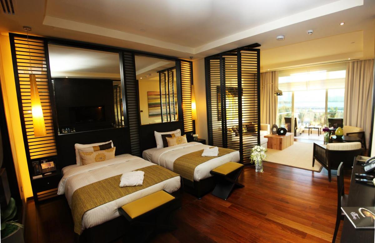Premium Room with Garden View photo 2