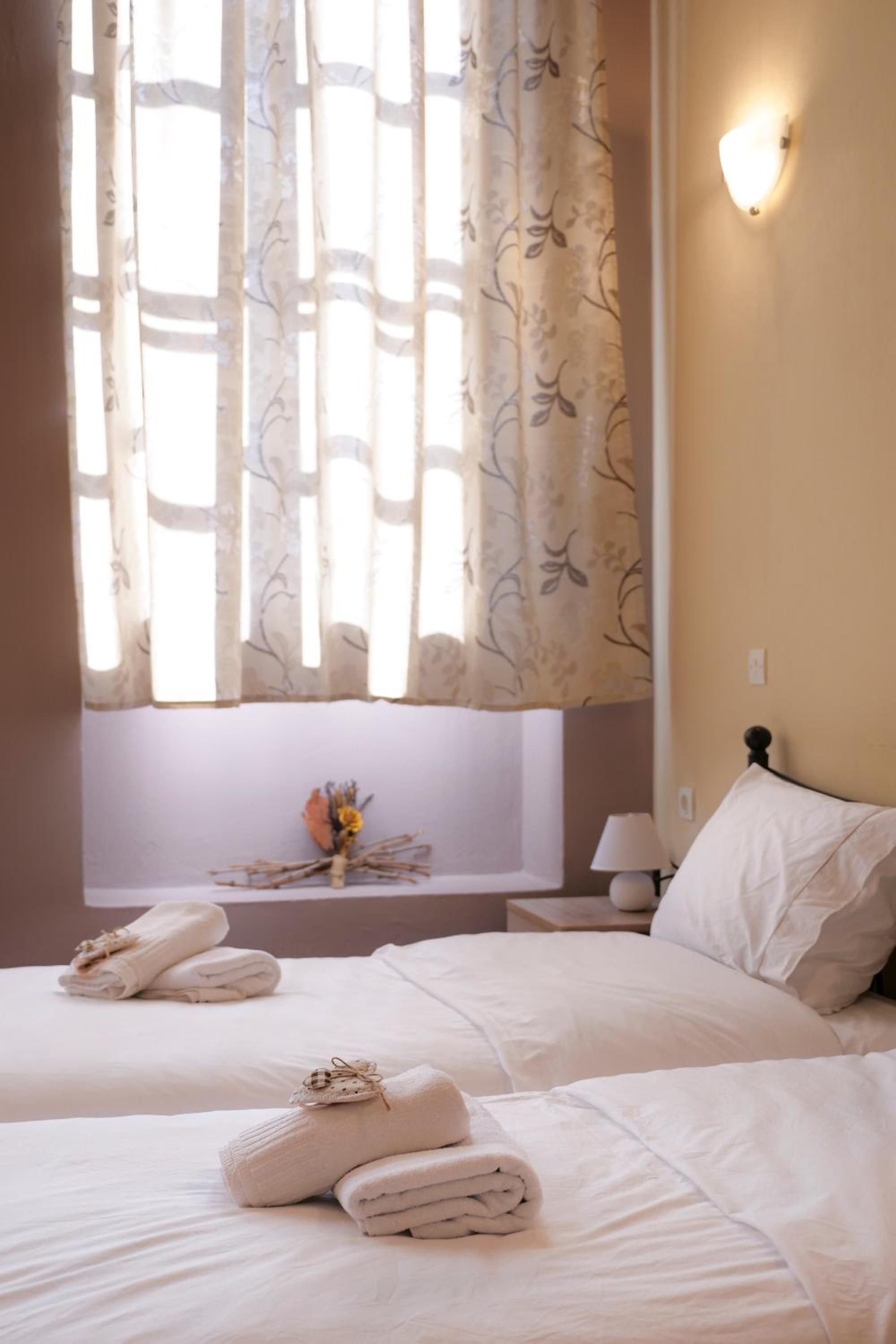 Double or Twin Room with Mountain View photo 1