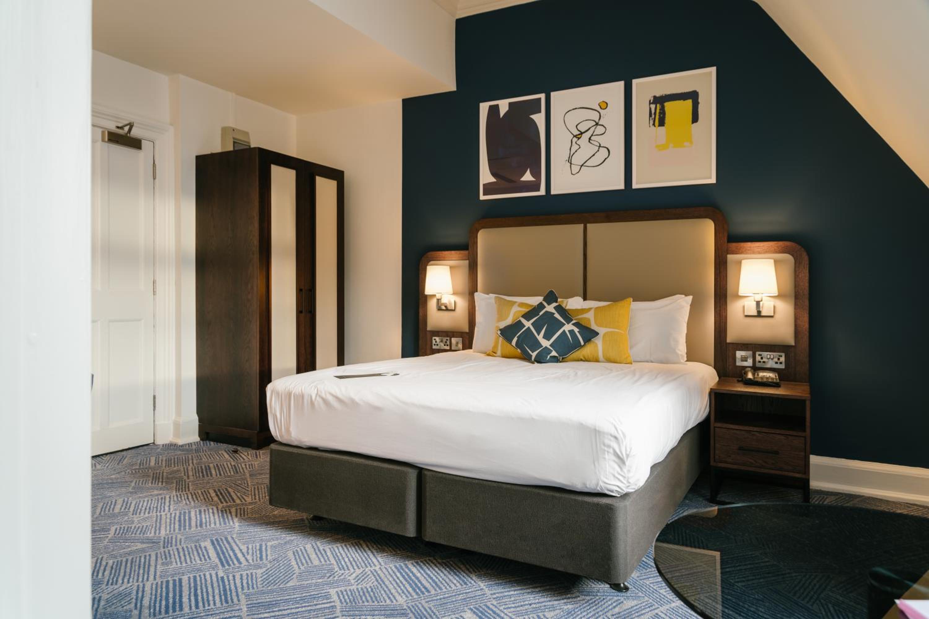 Standard Double Room - Photo 3