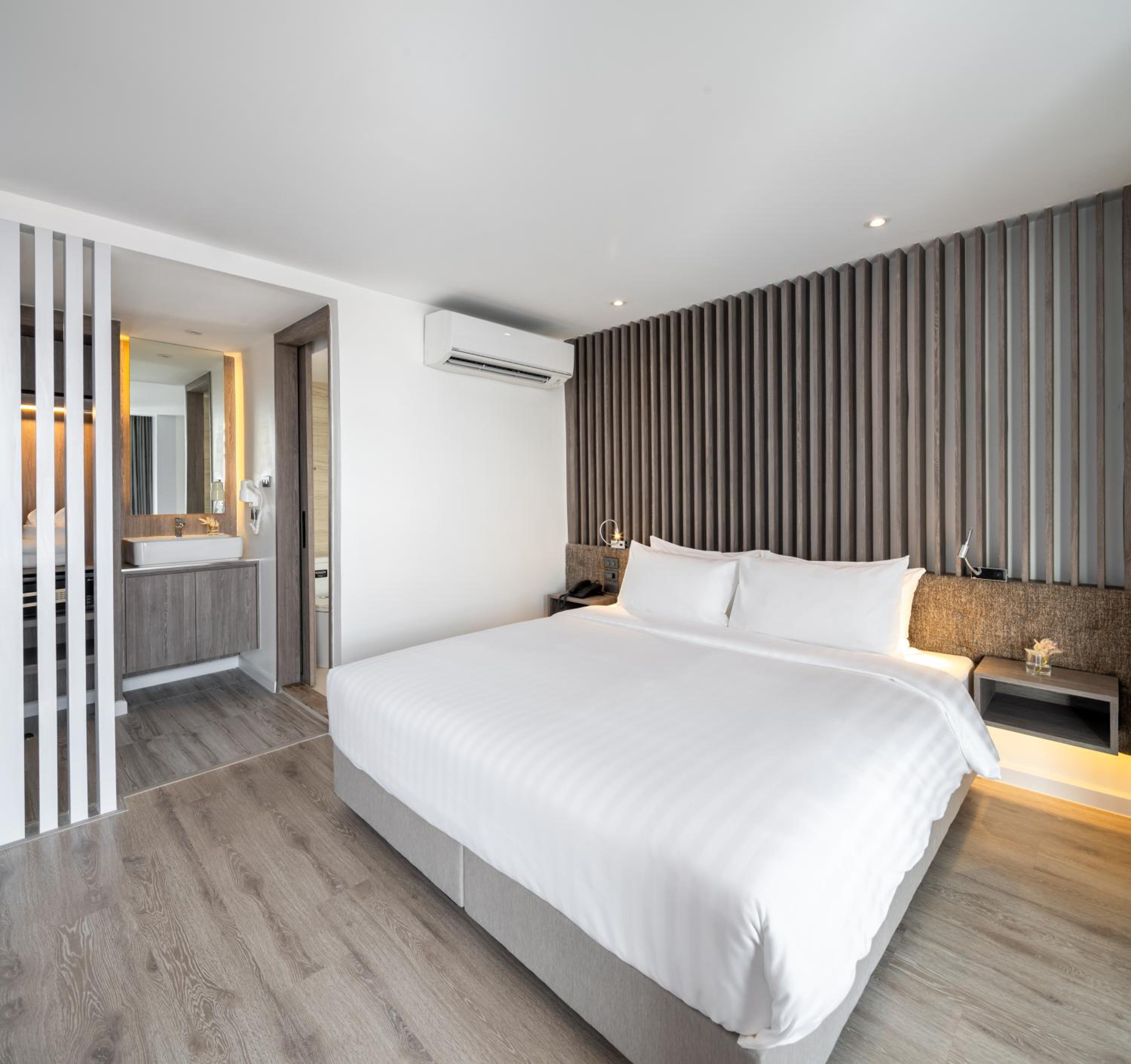 Deluxe Double Room photo 2