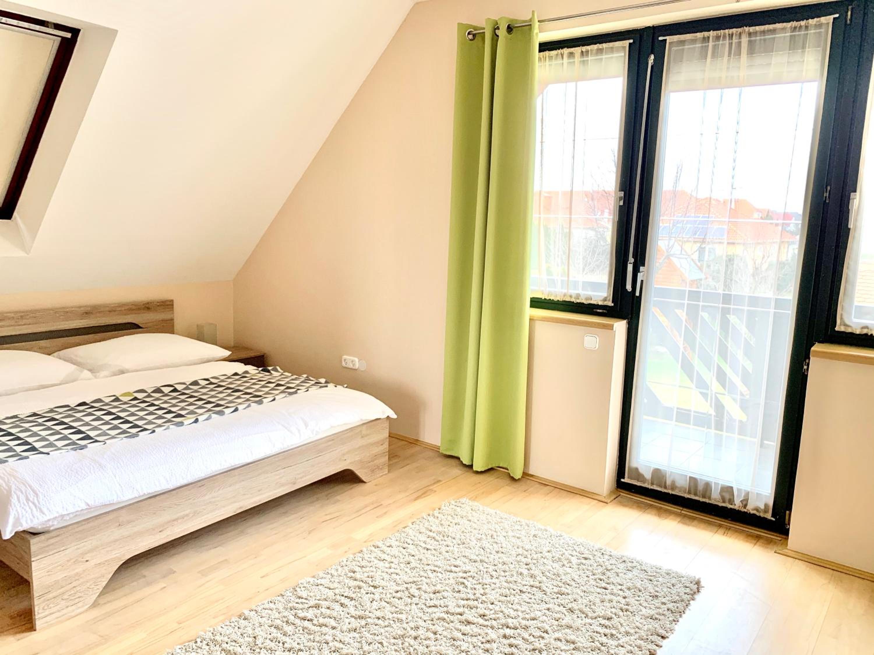 Double Room with Extra Bed photo 1