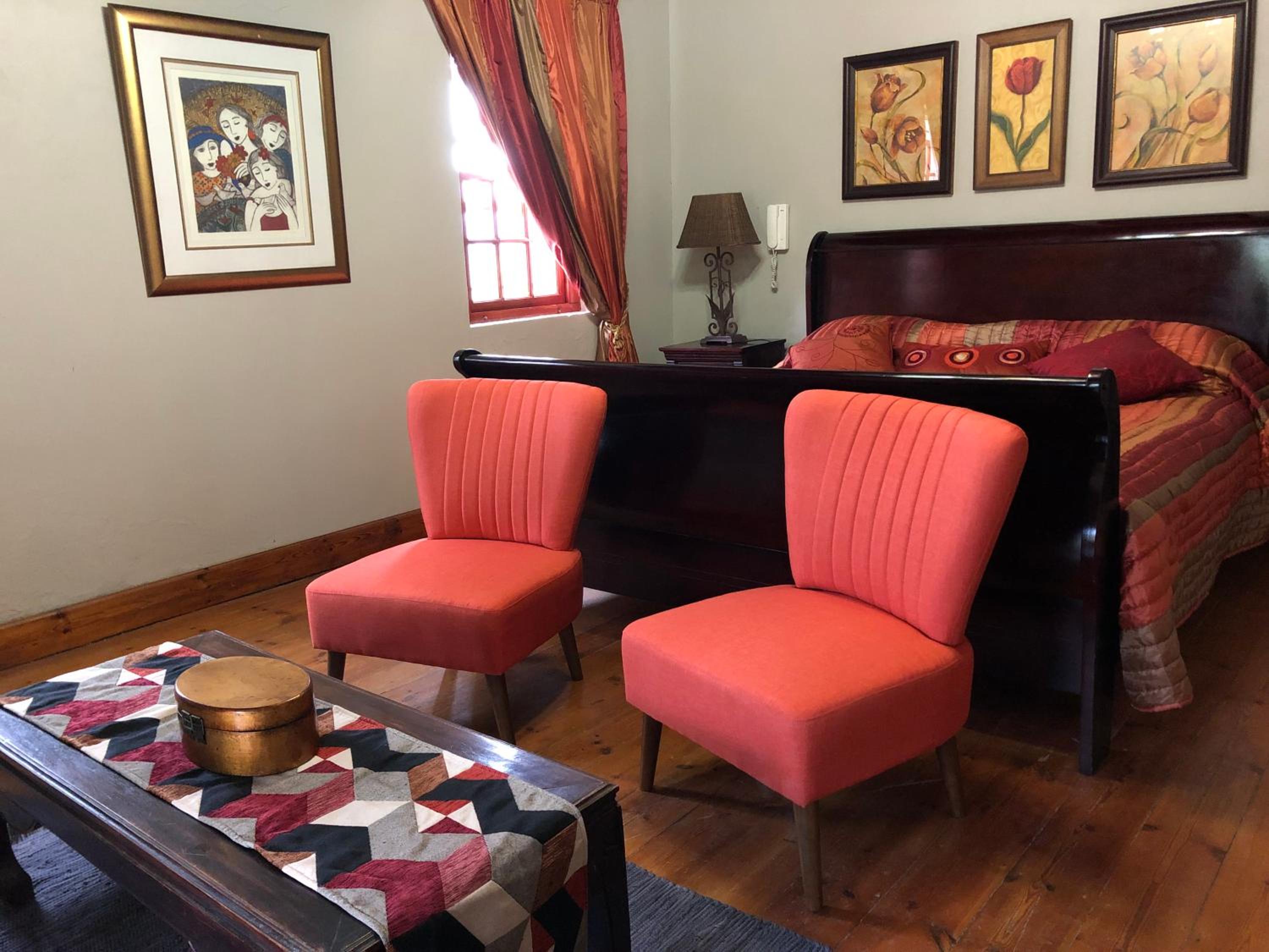 Three-Bedroom Farm House - Photo 8