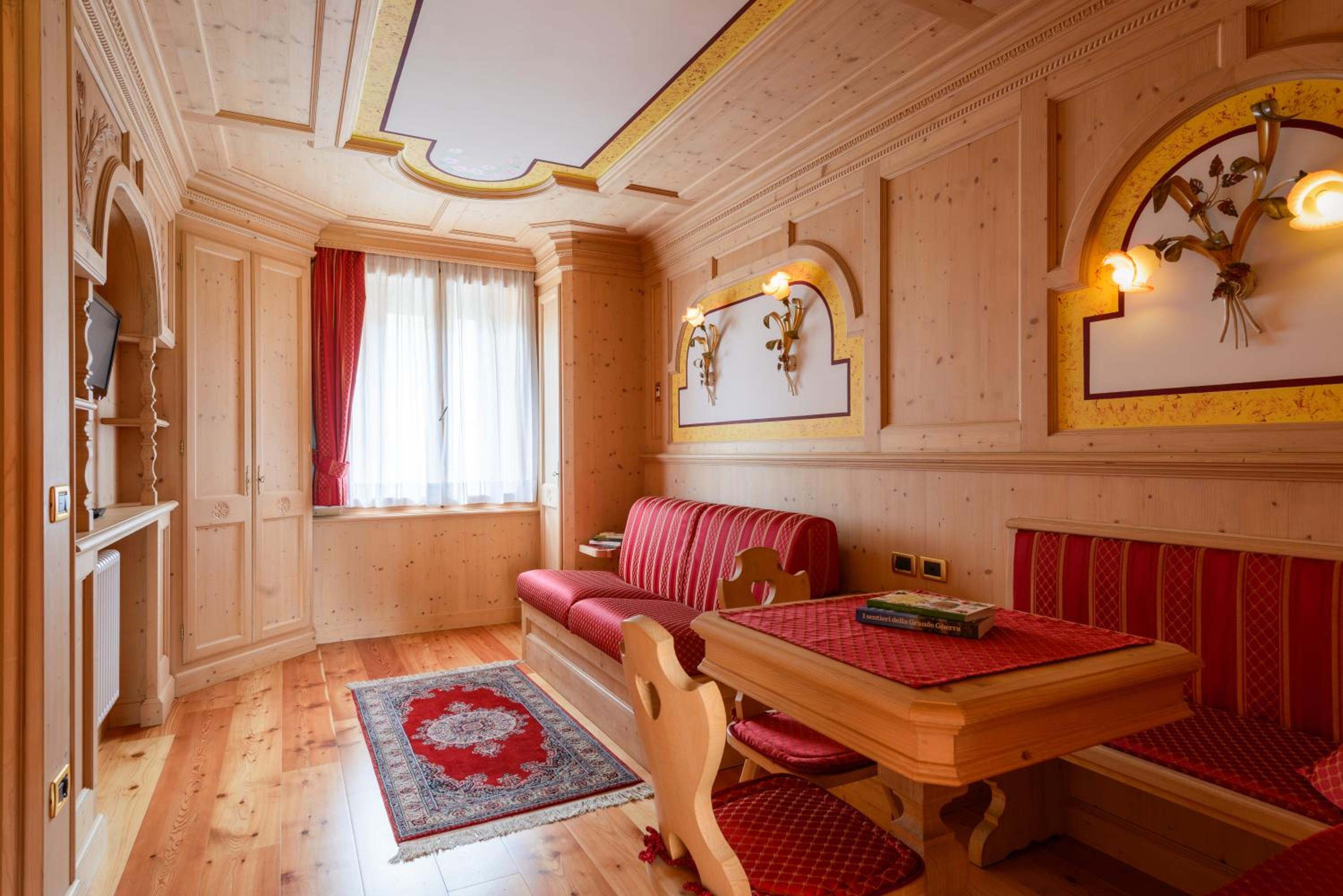 Suite with Garden View photo 3