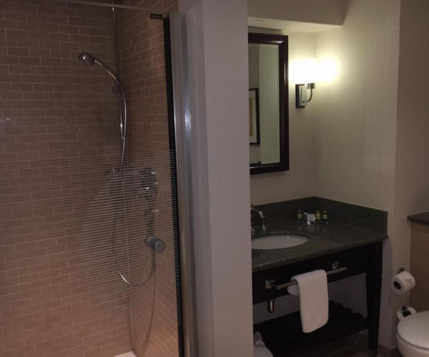 Standard Double Room - Photo 4
