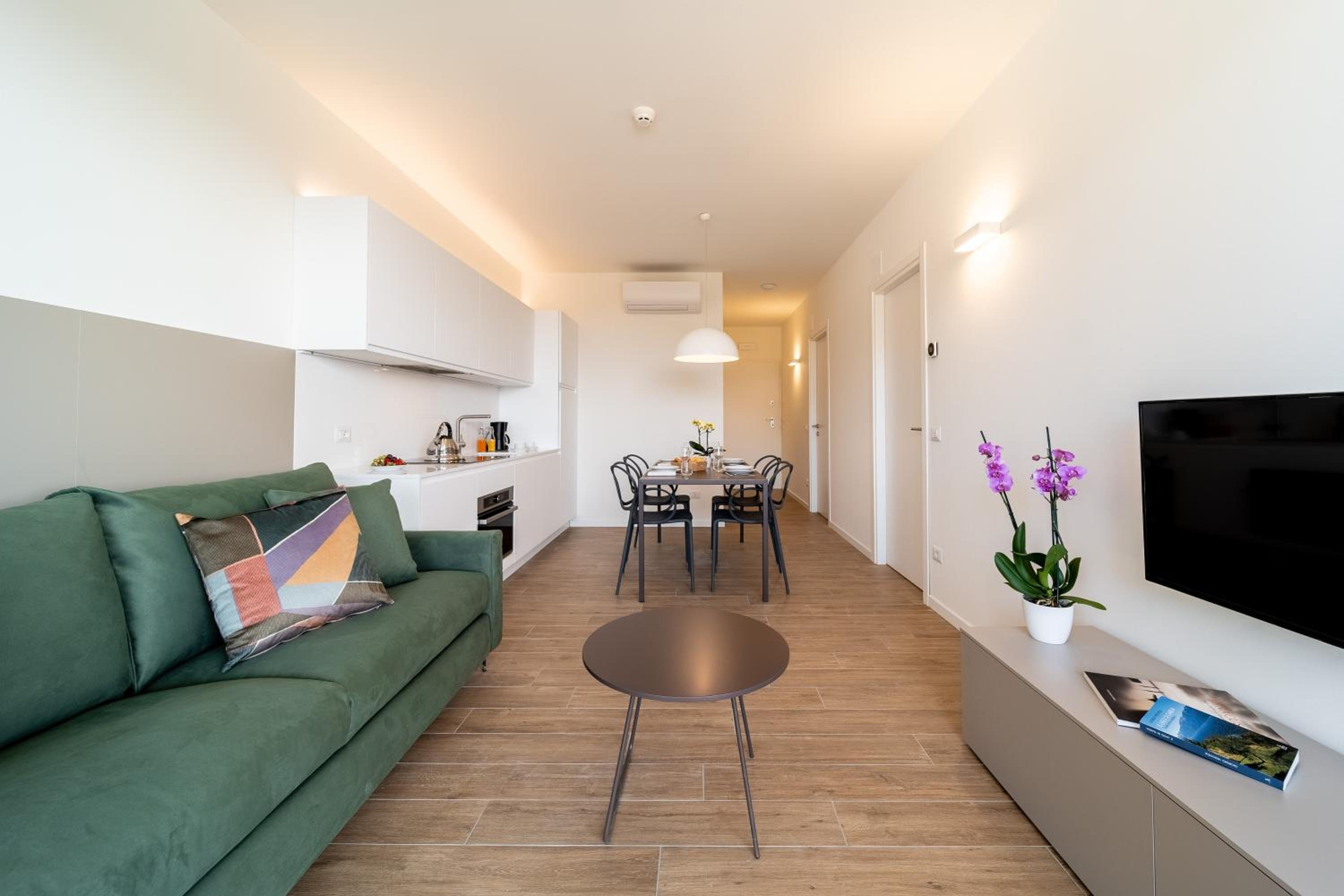 One-Bedroom Apartment Top