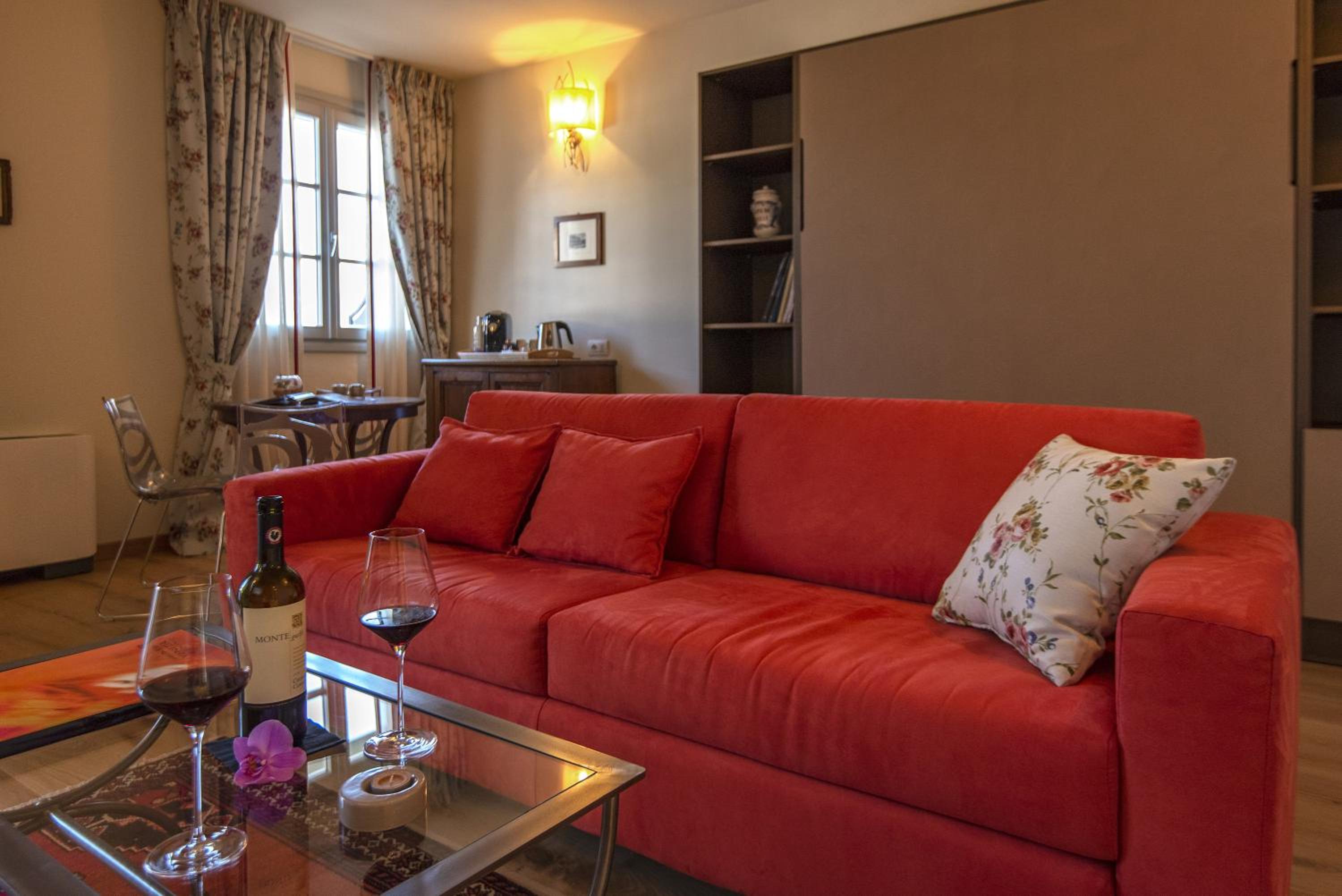 Suite with Terrace - Photo 7
