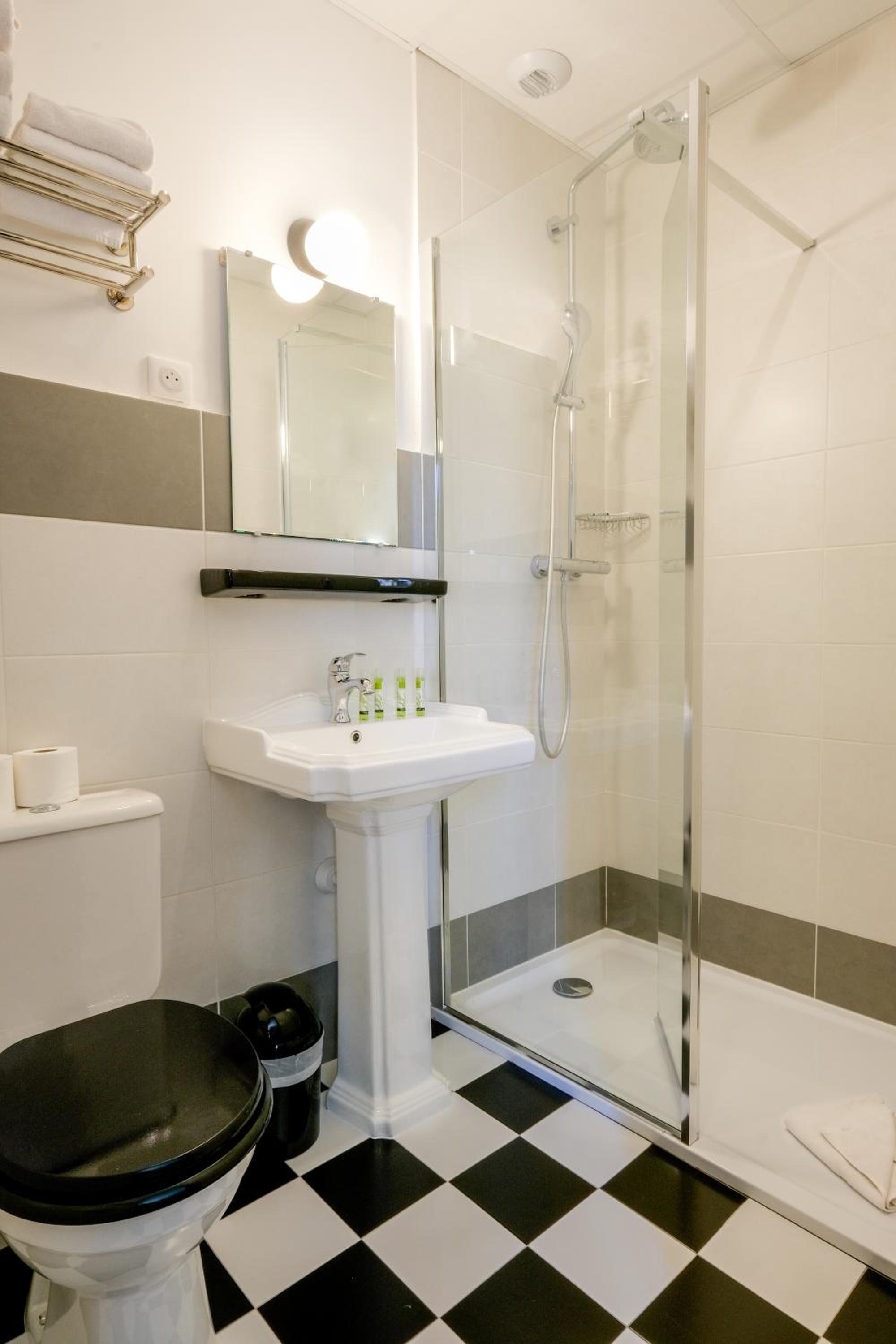 Small Standard Double Room - Photo 14