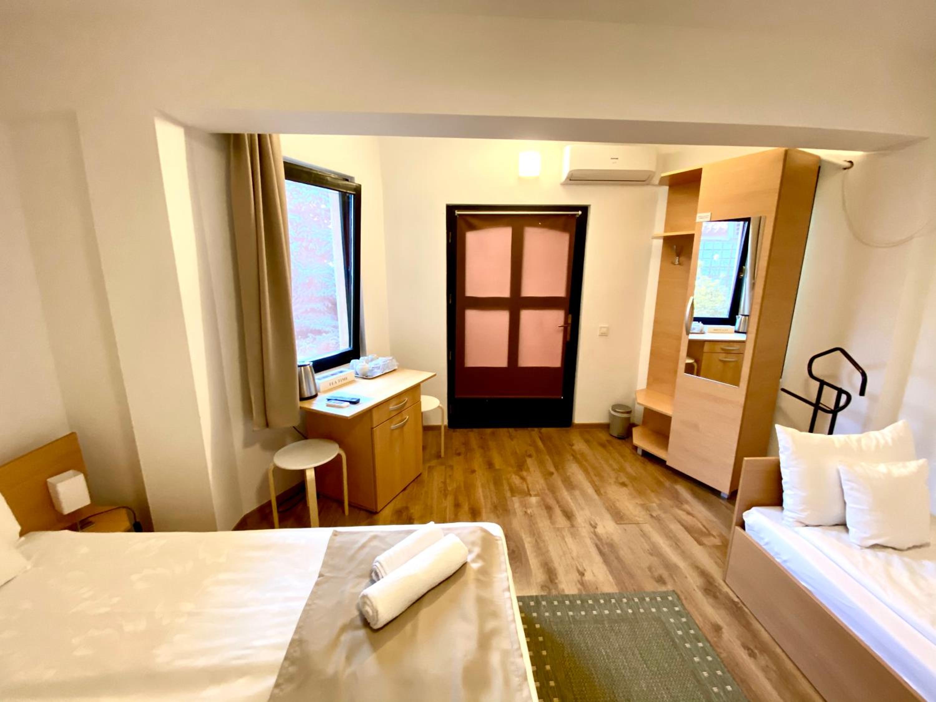 Triple Room photo 2
