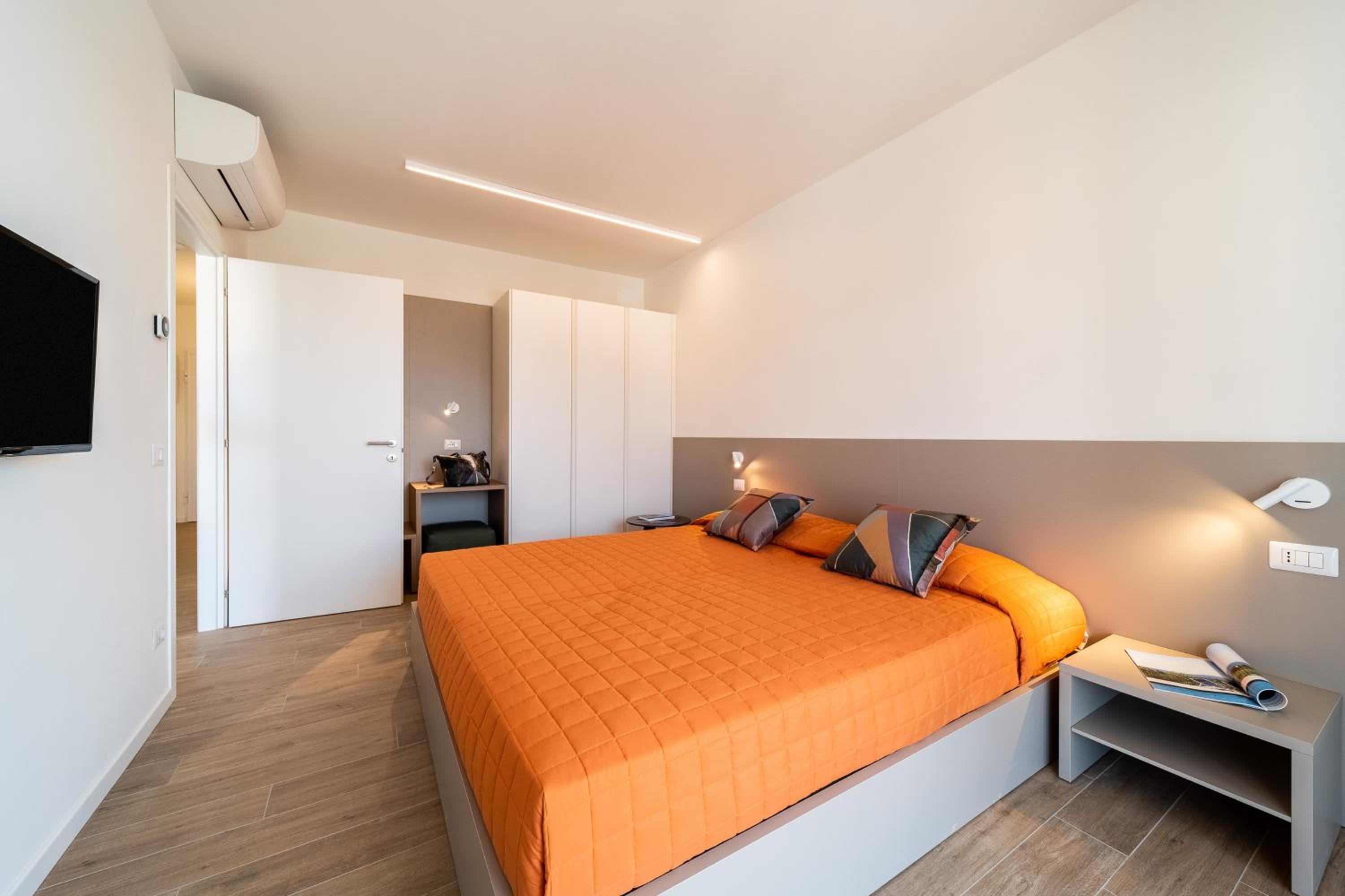 Two-Bedroom Apartment Top photo 3