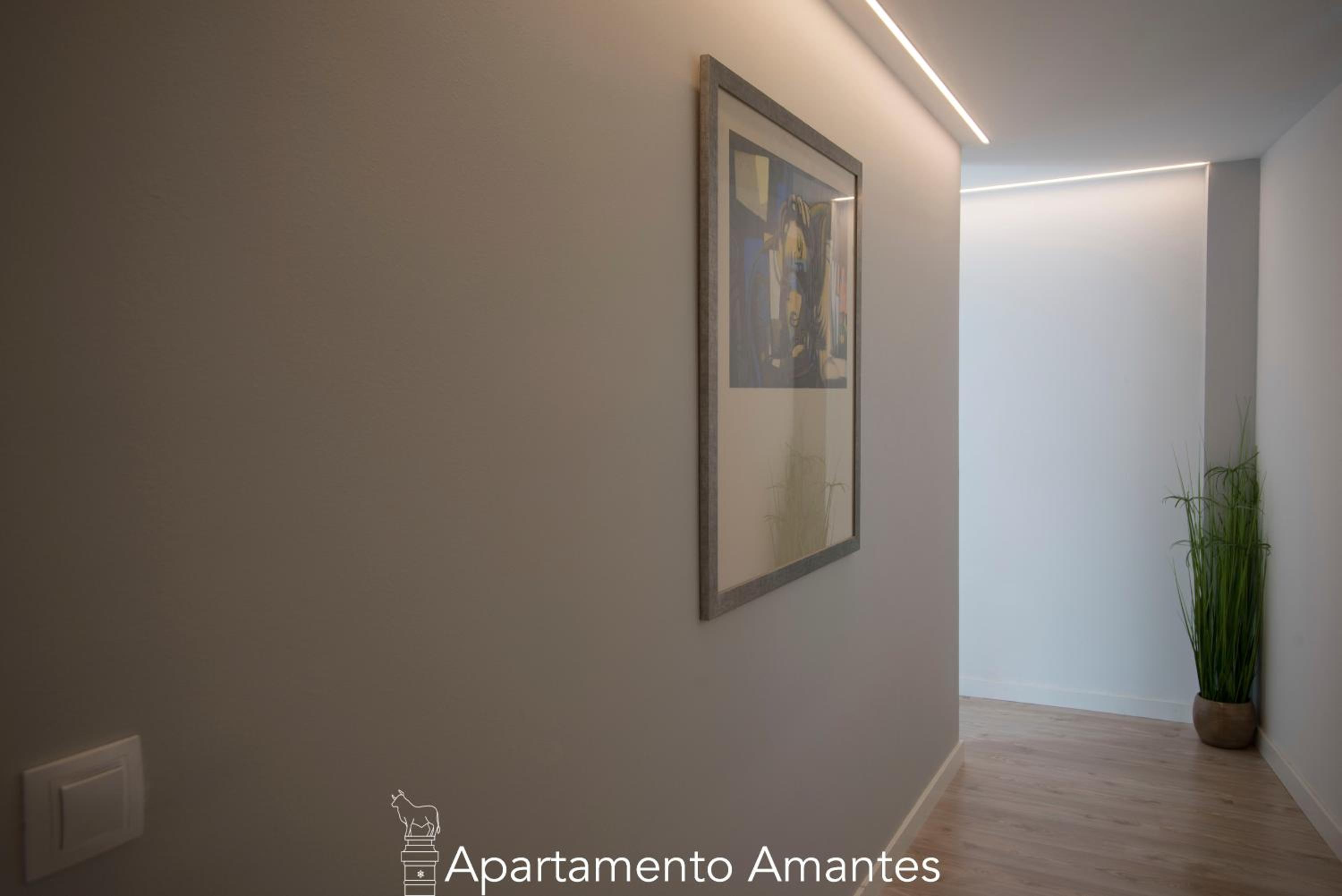 Apartment with Shower - Photo 10