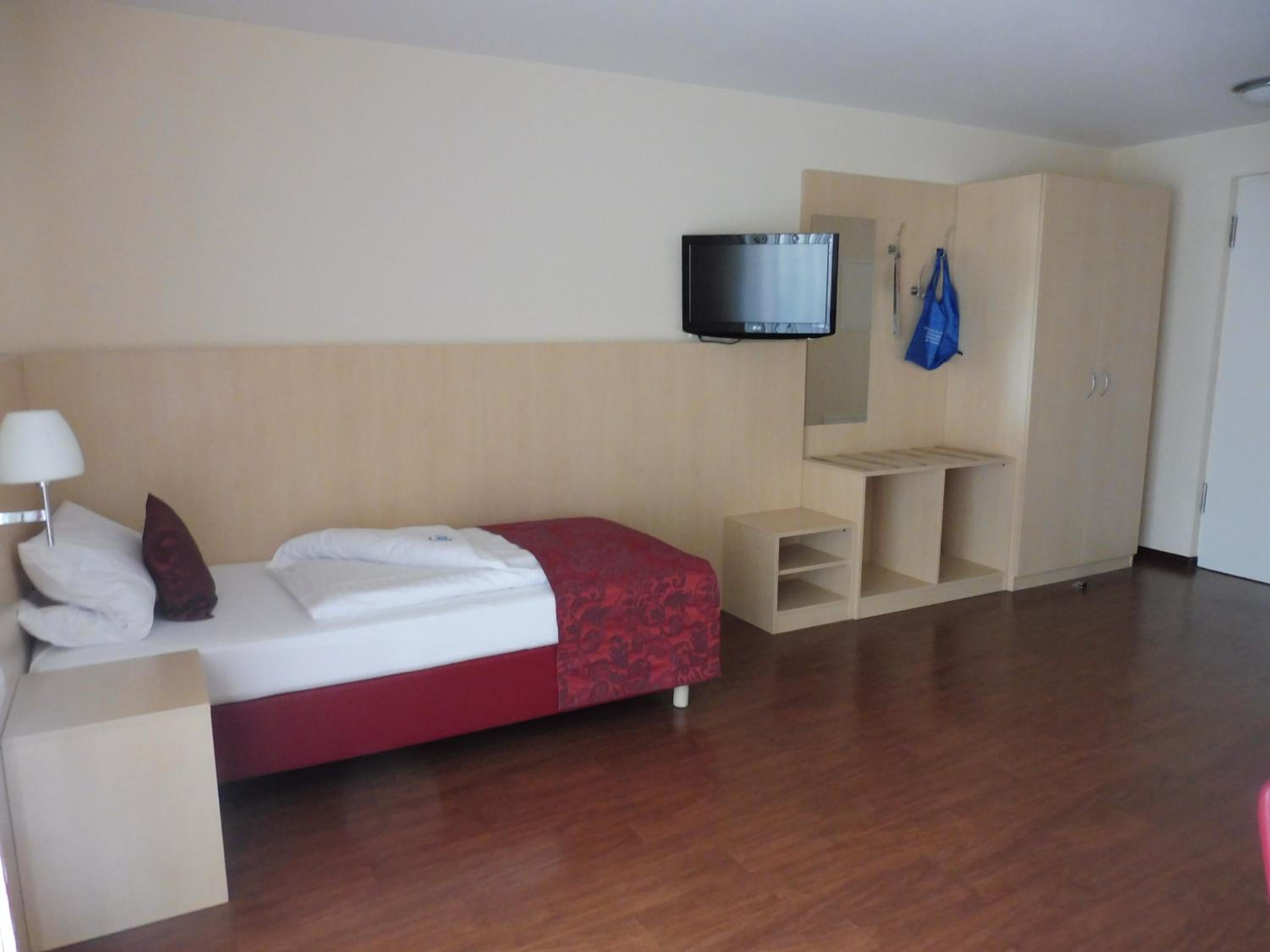 Single Room with Shower photo 1