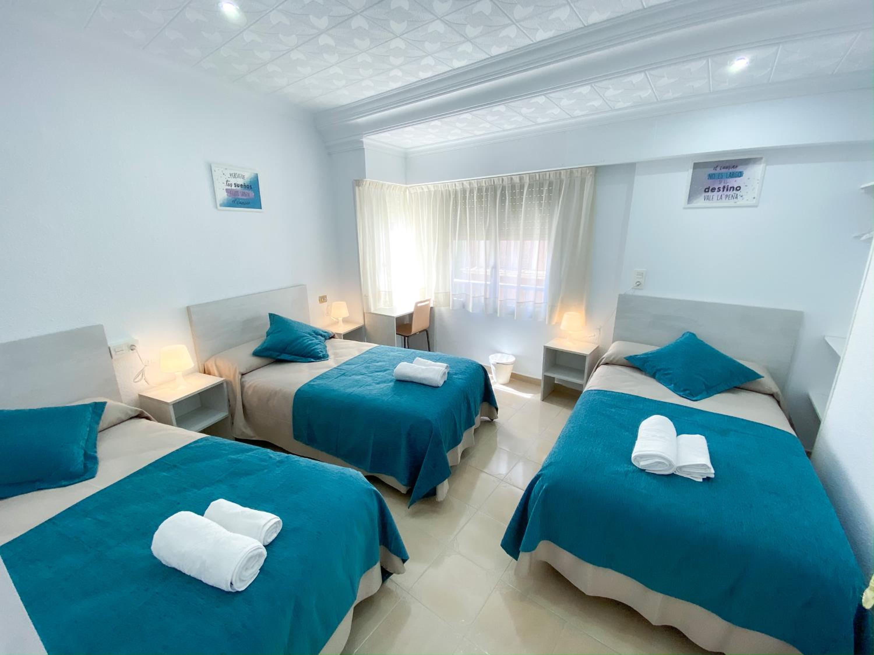 Basic Triple Room photo 2