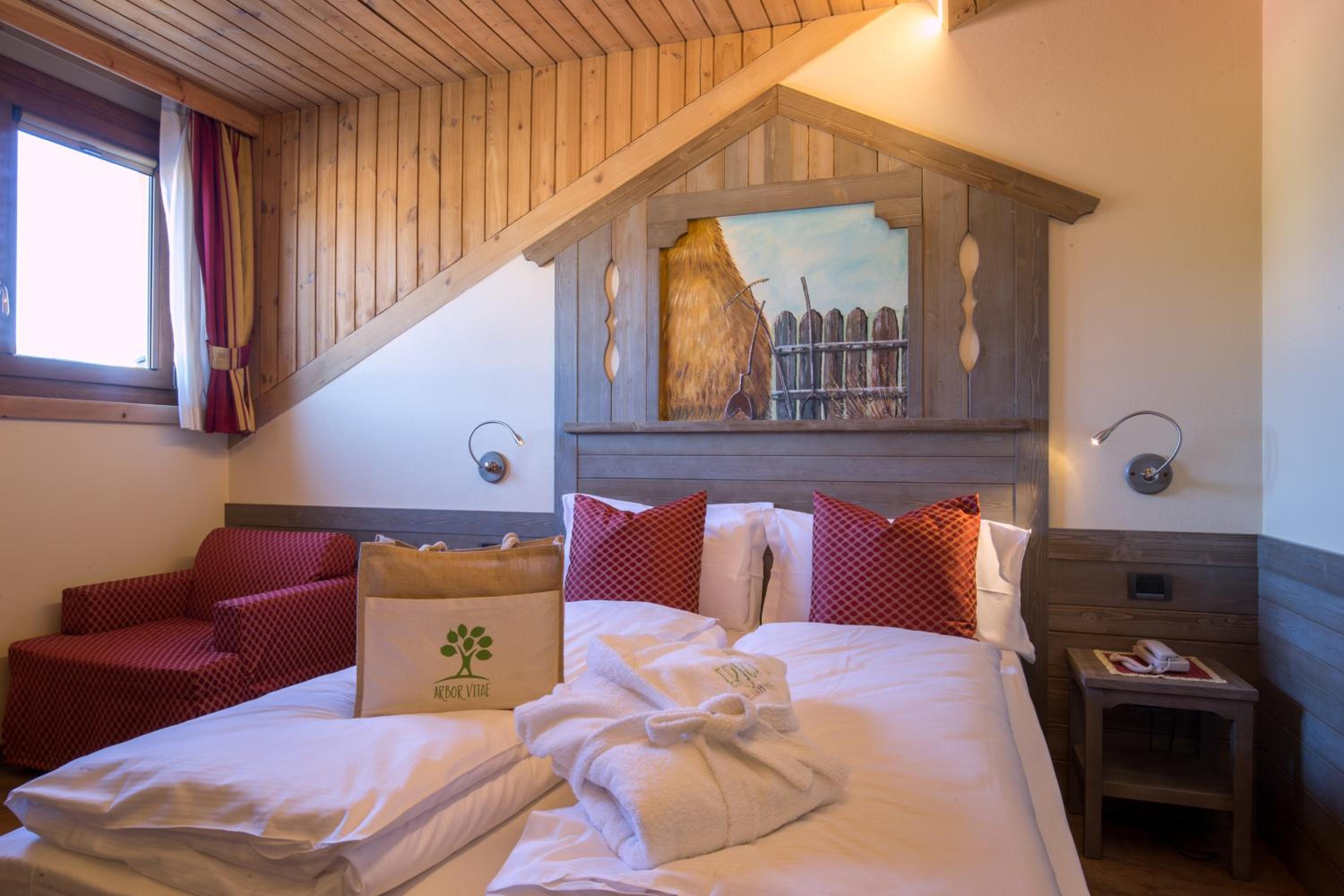 Deluxe Triple Room - Attic photo 3