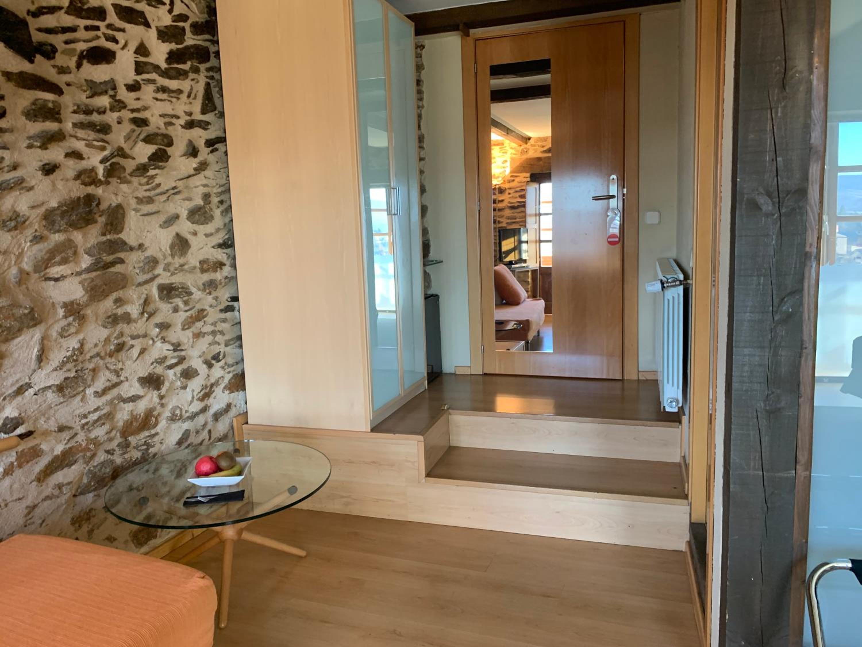 Suite with Spa Bath - Photo 15