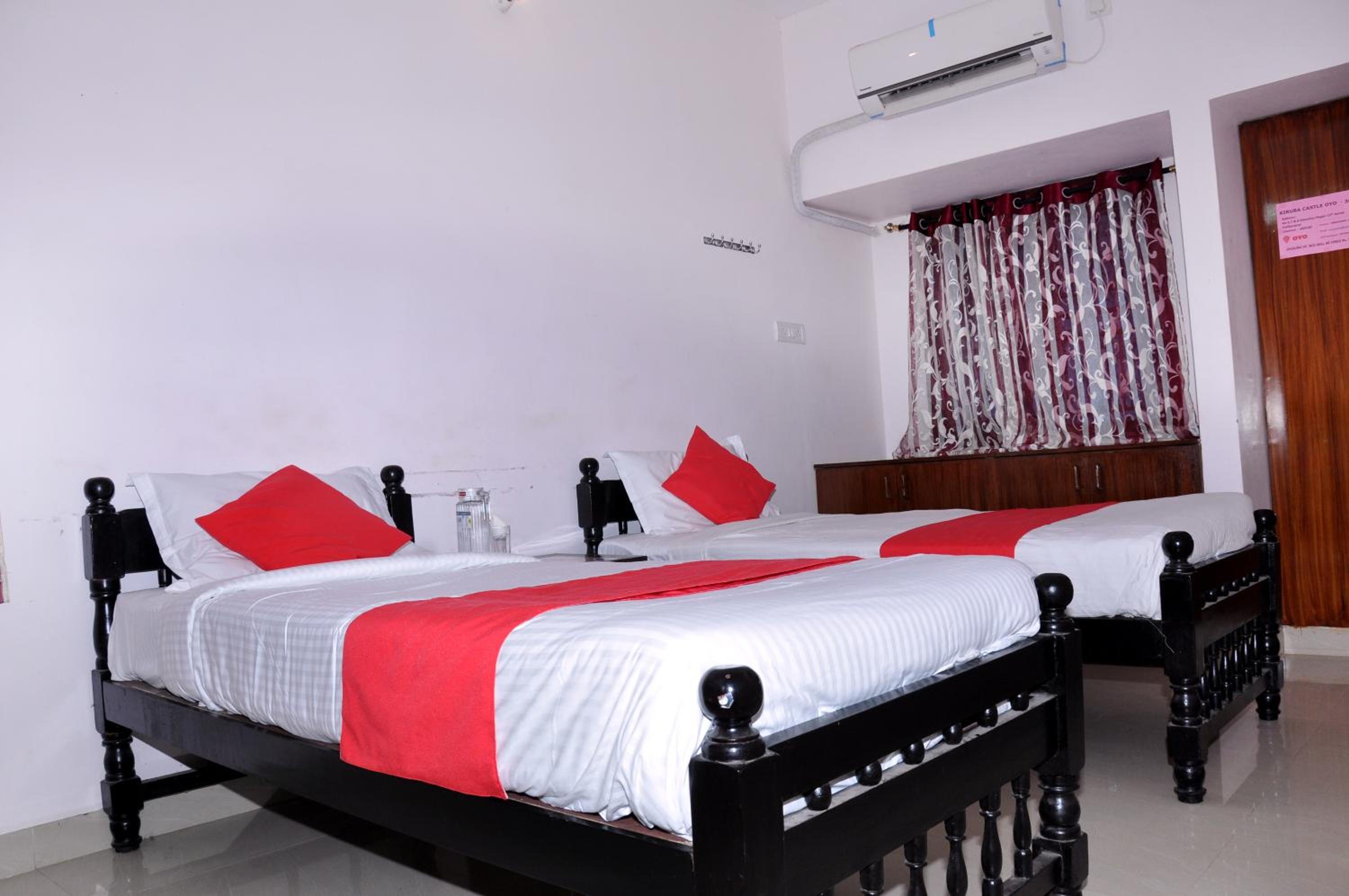 Deluxe Double Room - Photo 8