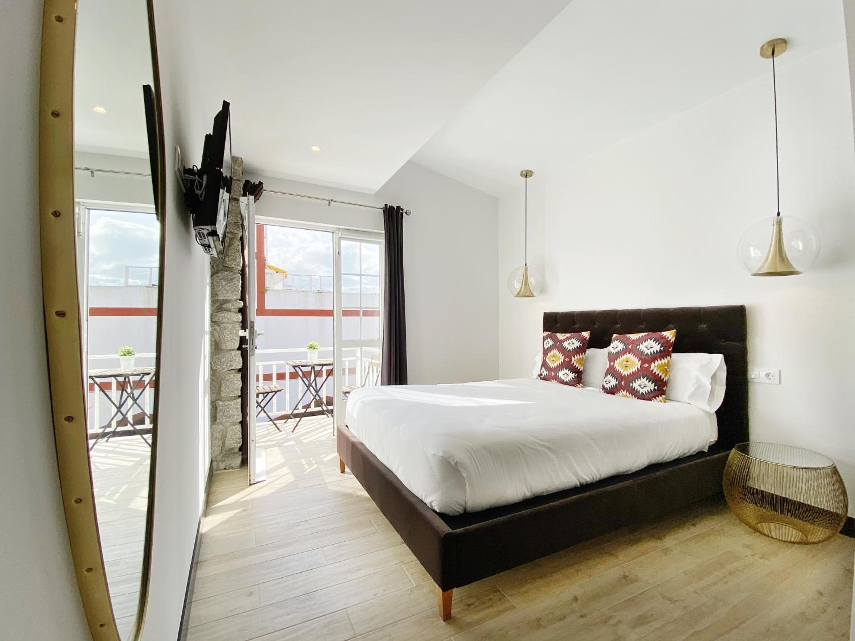 Double Room with Balcony - Photo 1