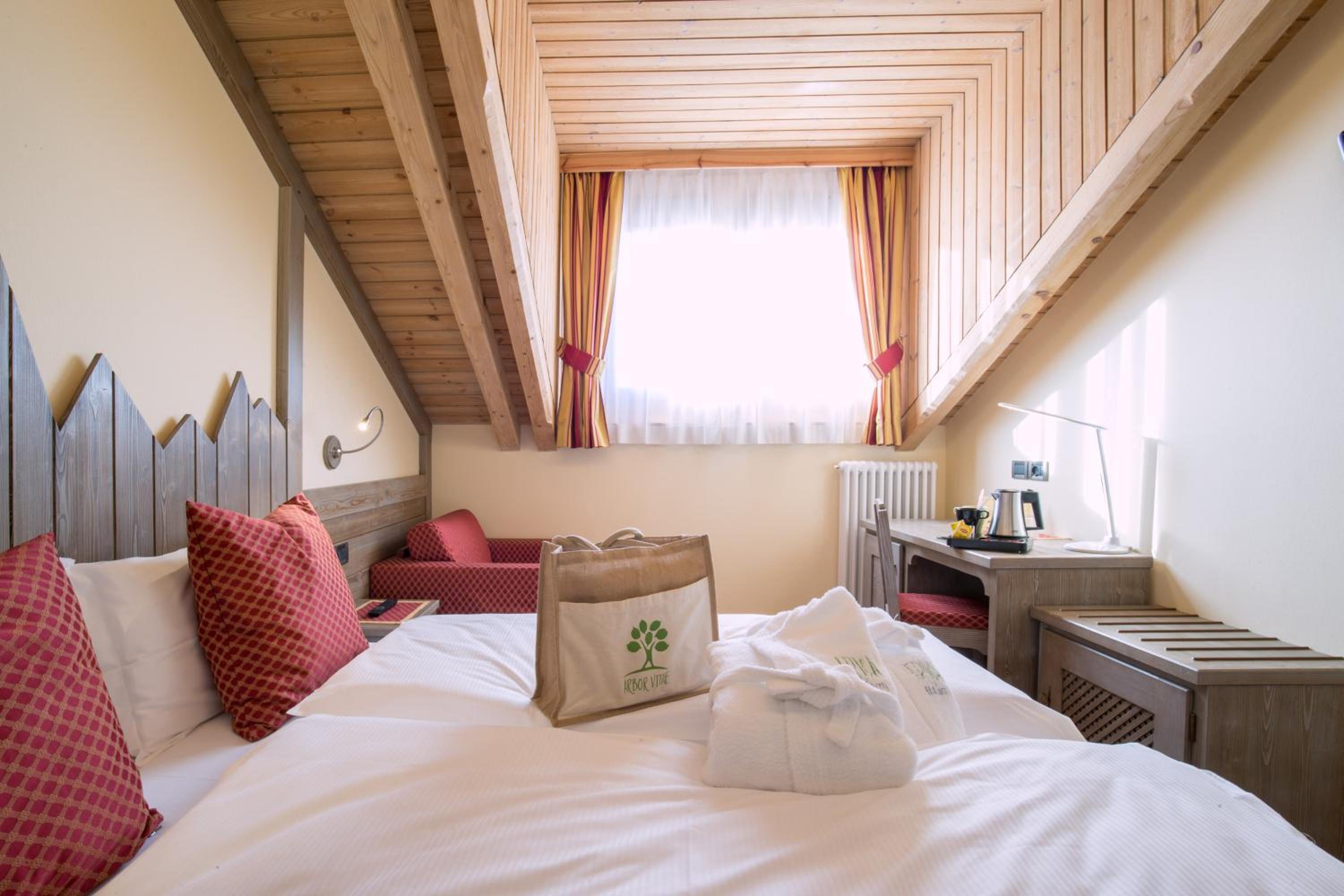 Double or Twin Room - Attic