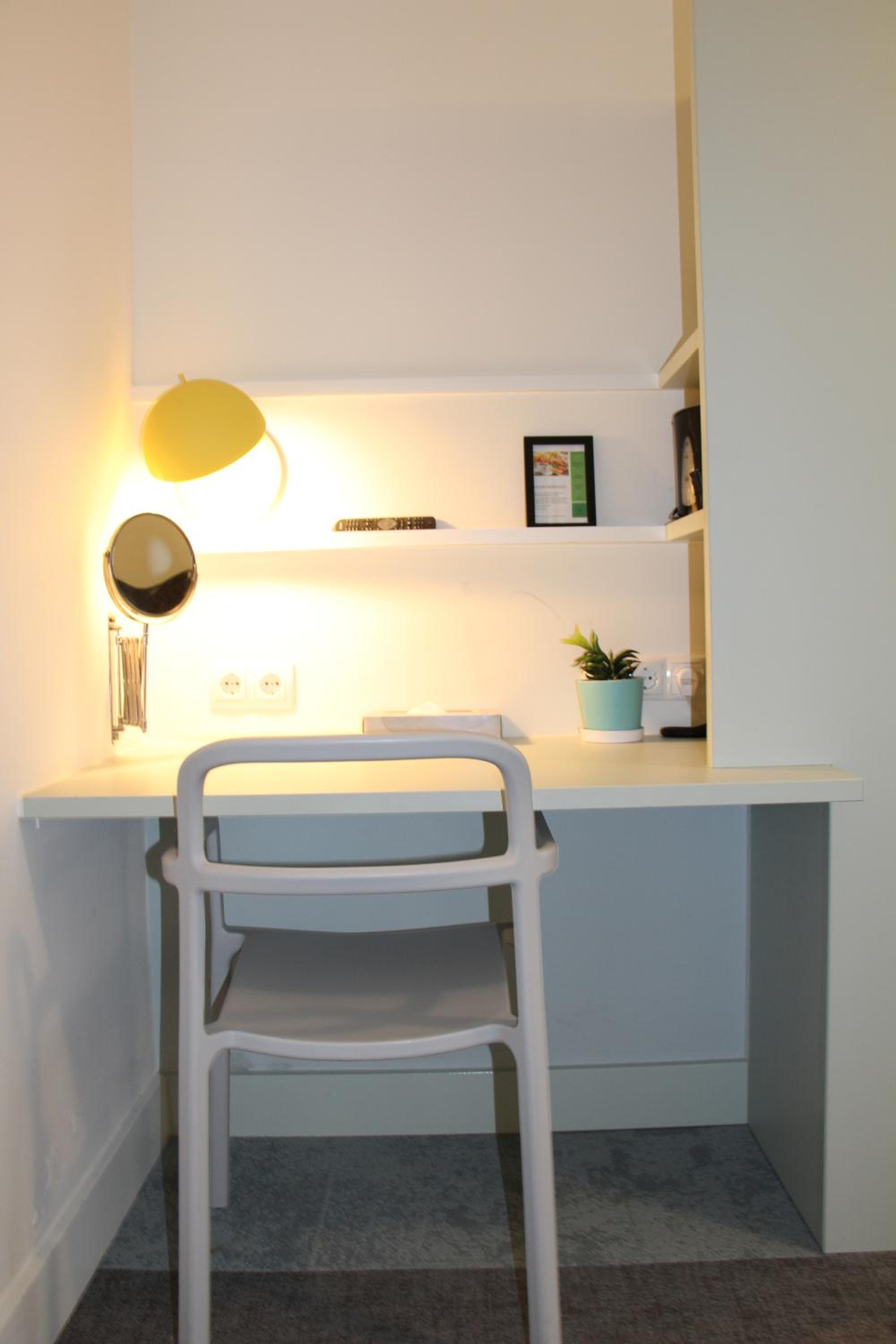 Comfy Quad Room