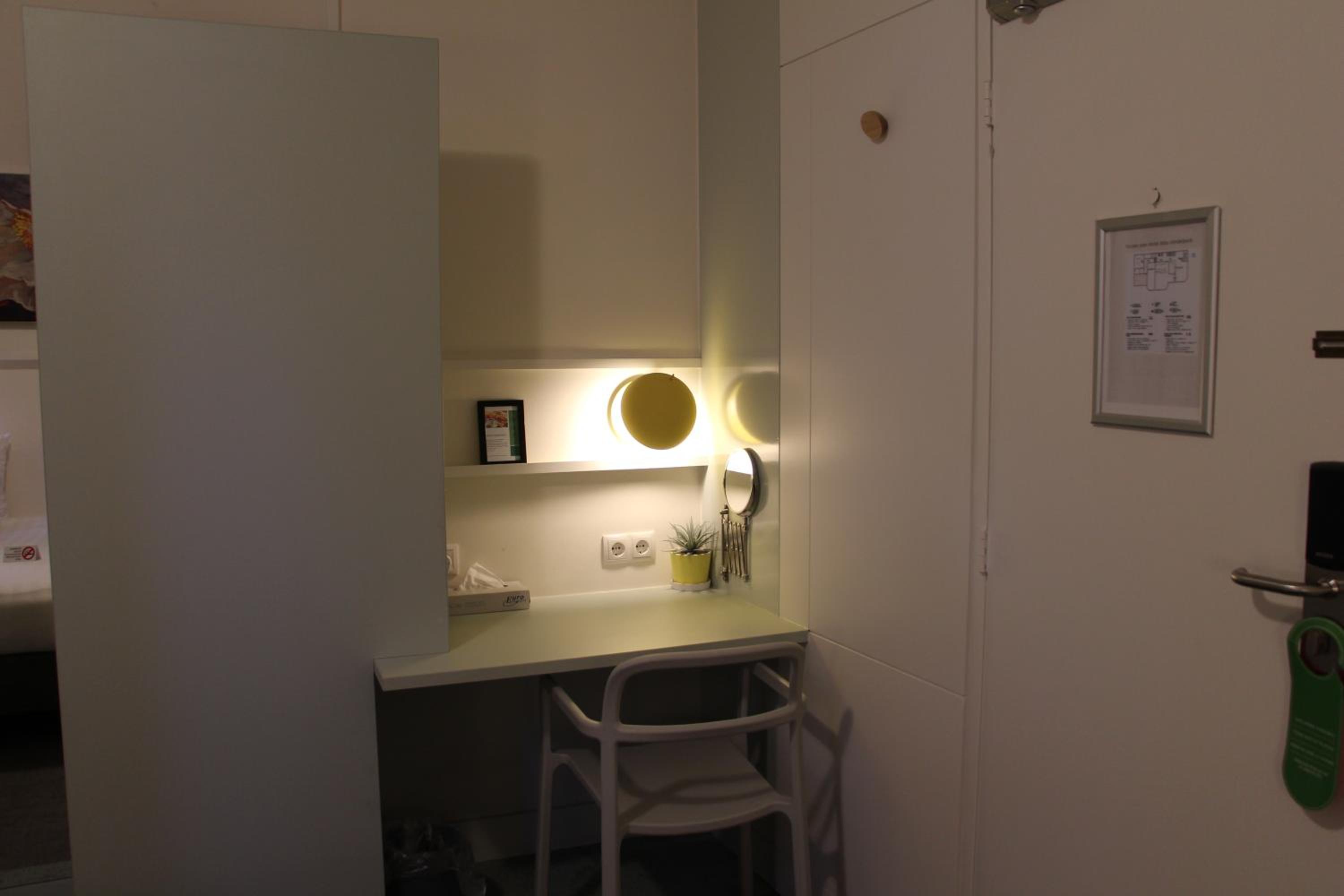 Comfy Quad Room
