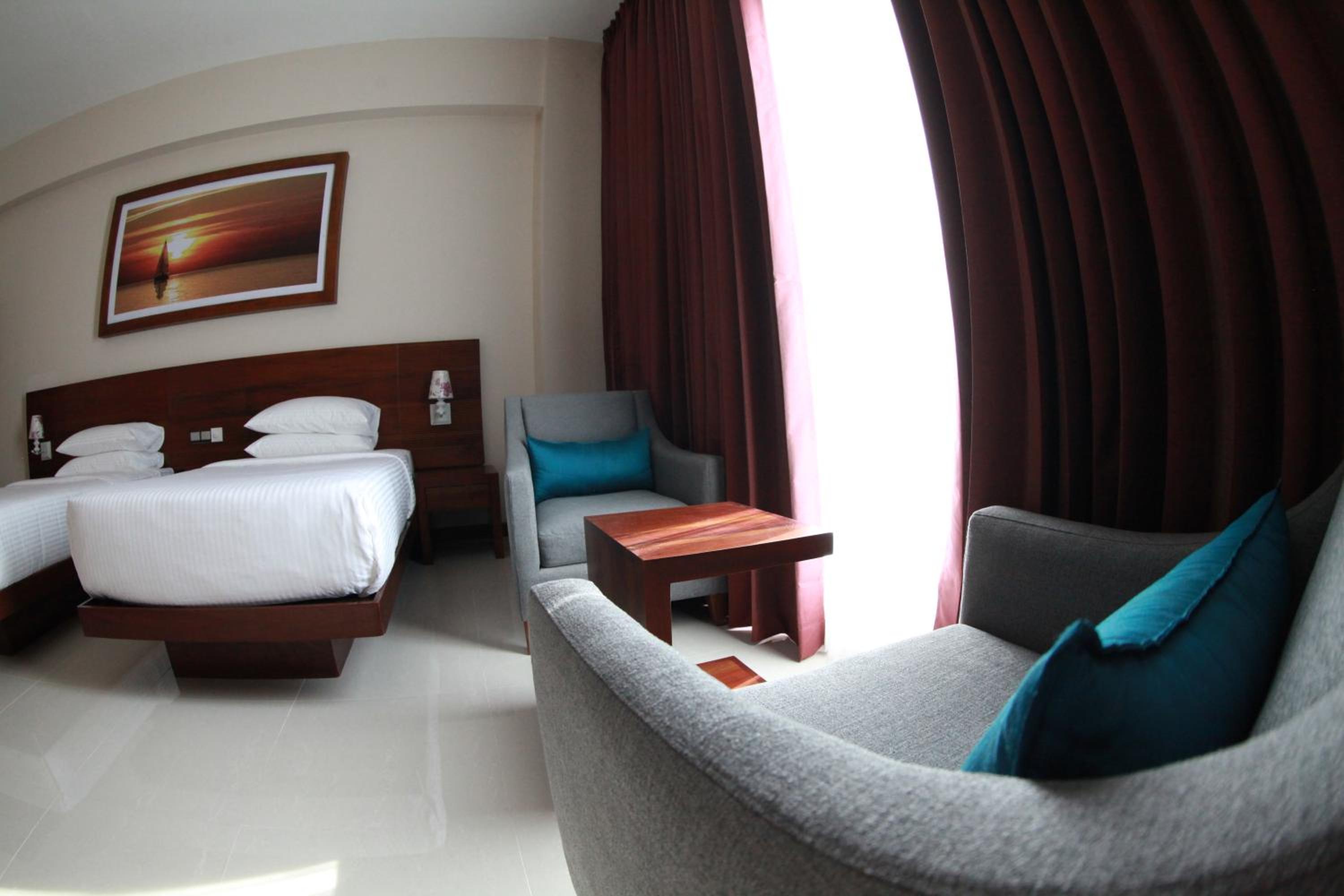 Deluxe Triple Room with Sea View