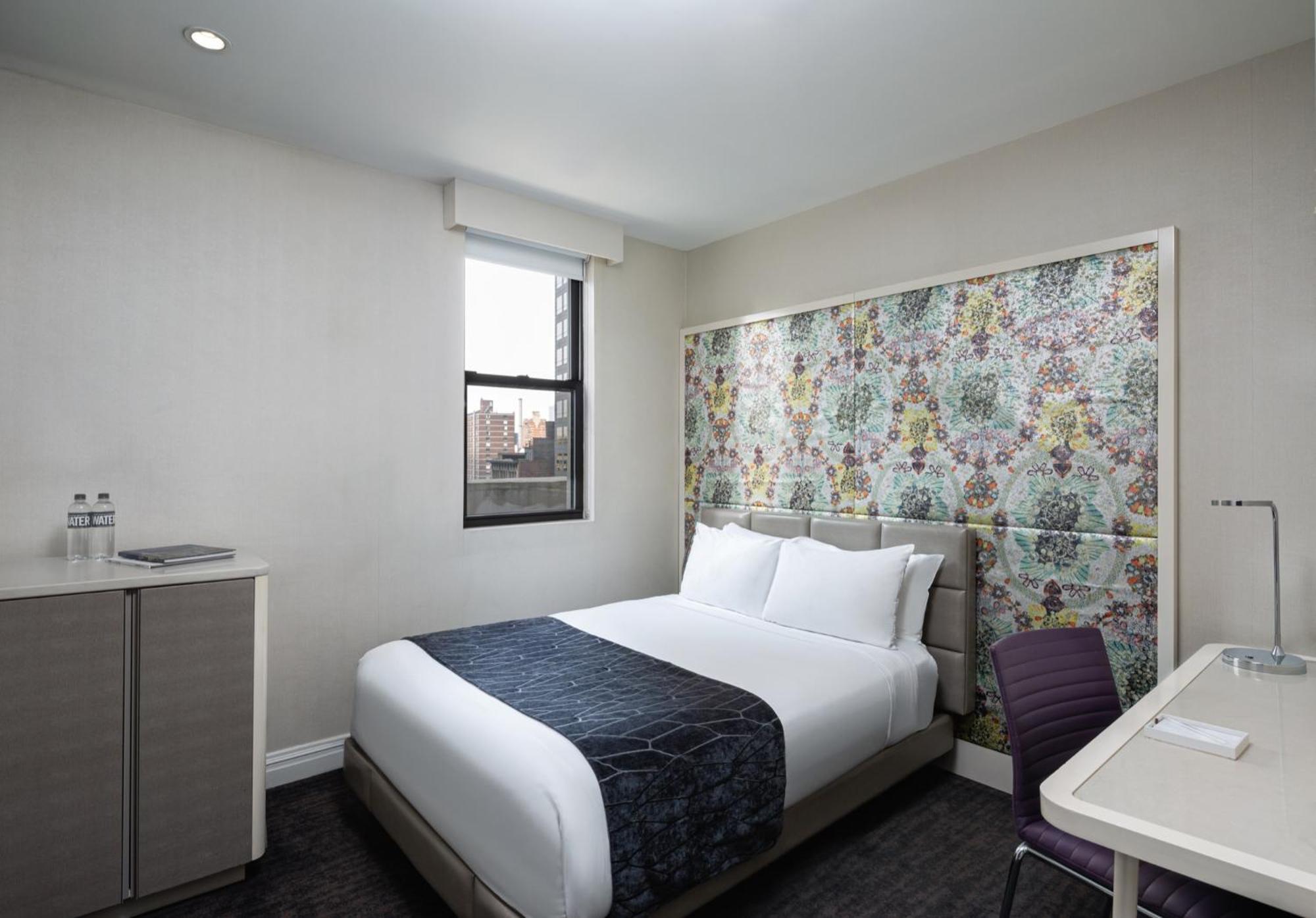 Double Room - Bronze thumbnail 6