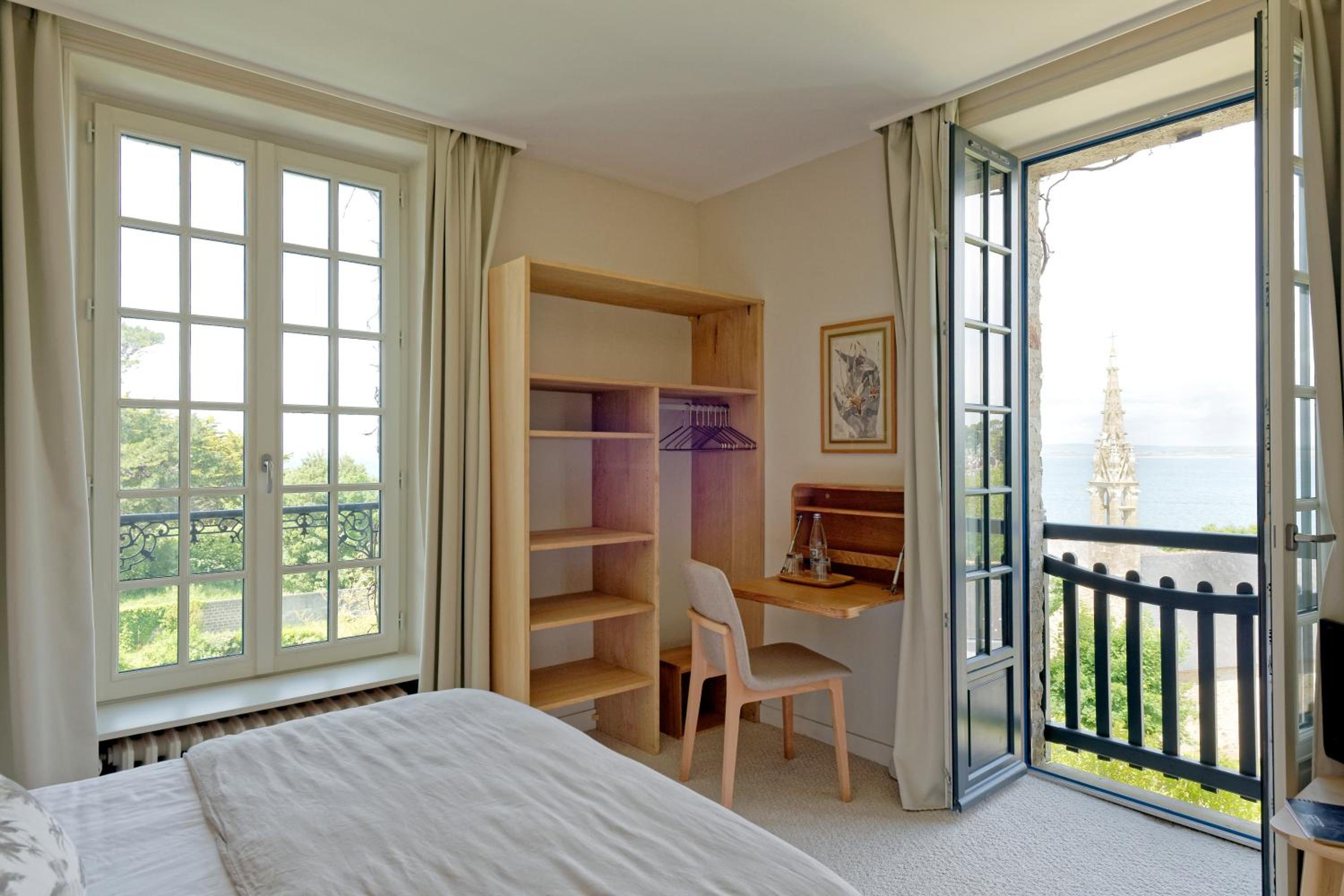 Double Room with Sea View photo 3