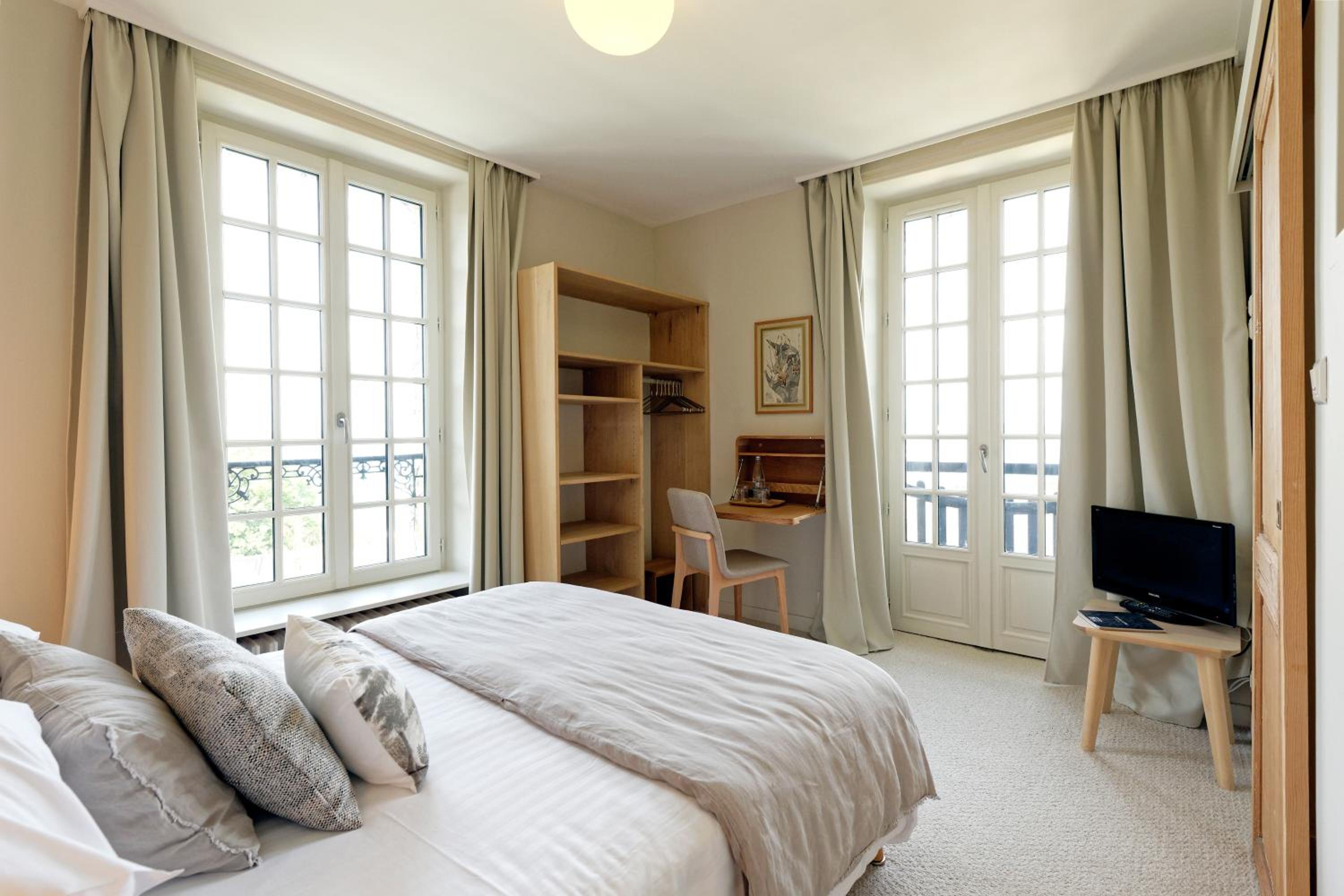 Double Room with Sea View photo 2