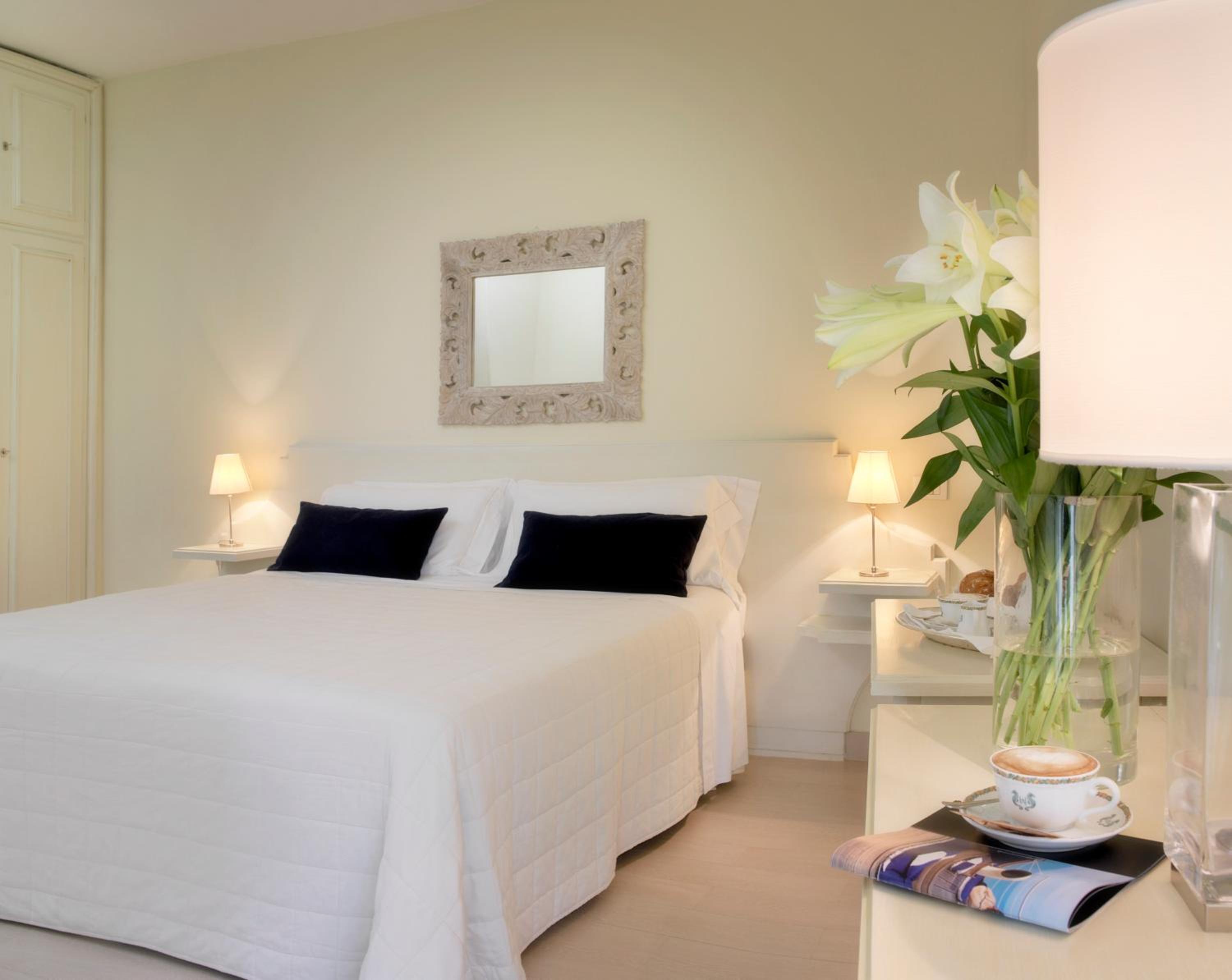 Classic Double or Twin Room - Photo 2