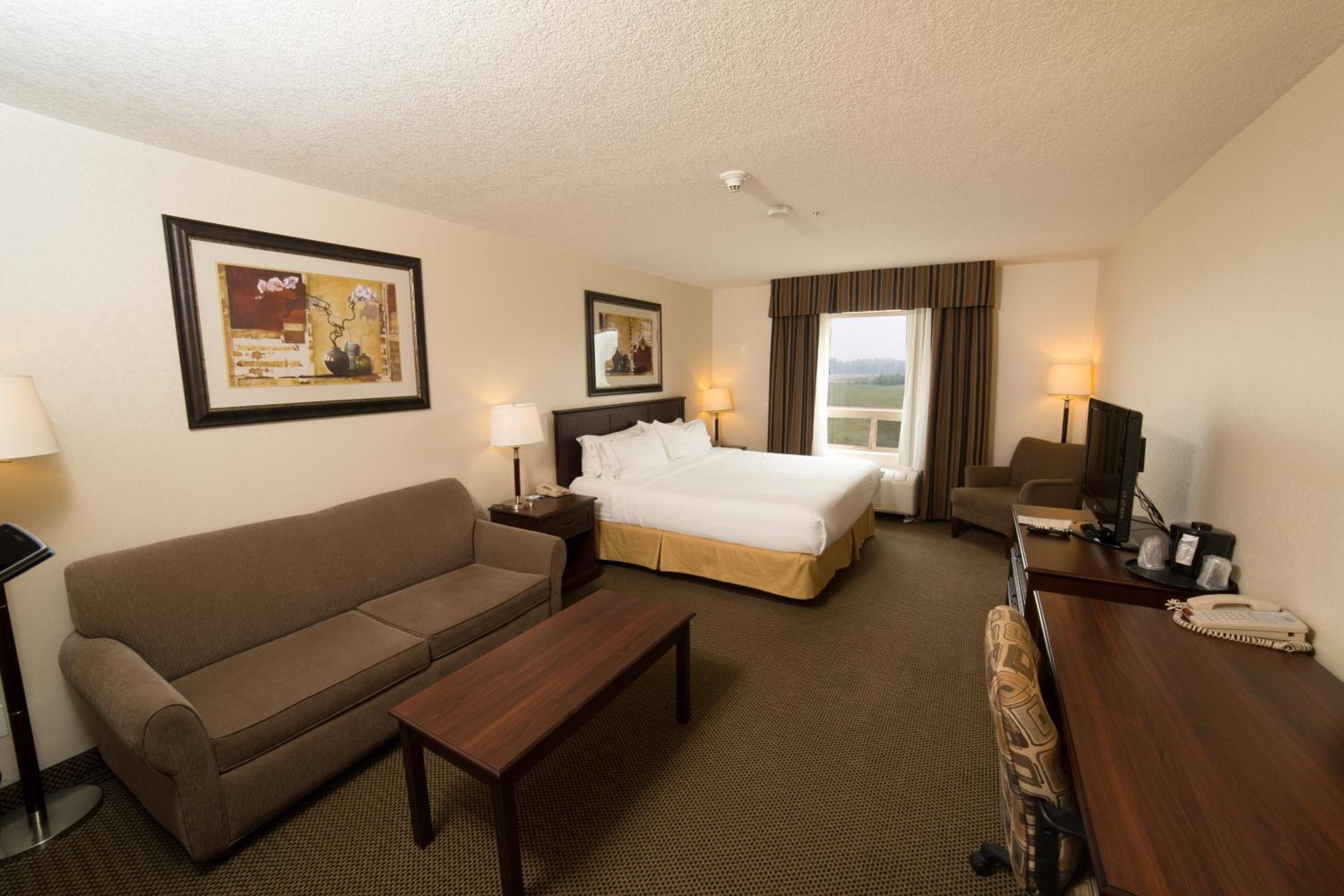 Standard King Room - Photo 3