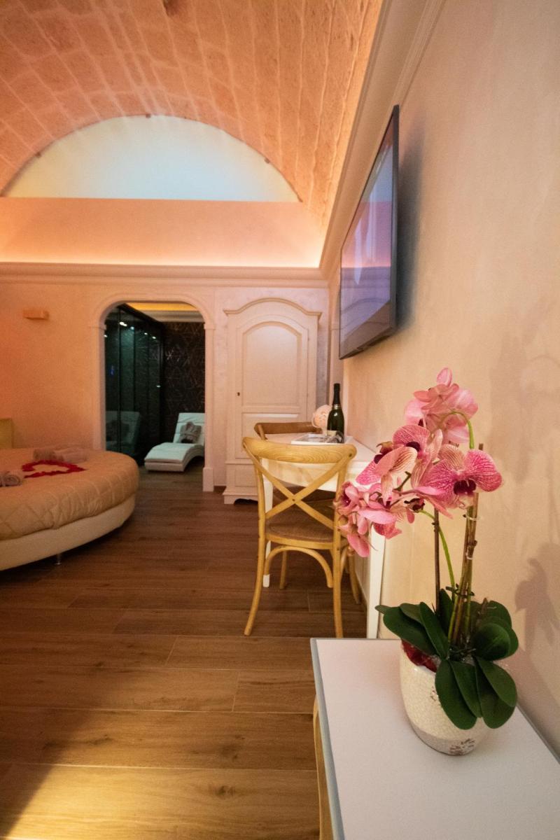 King Room with Spa Bath