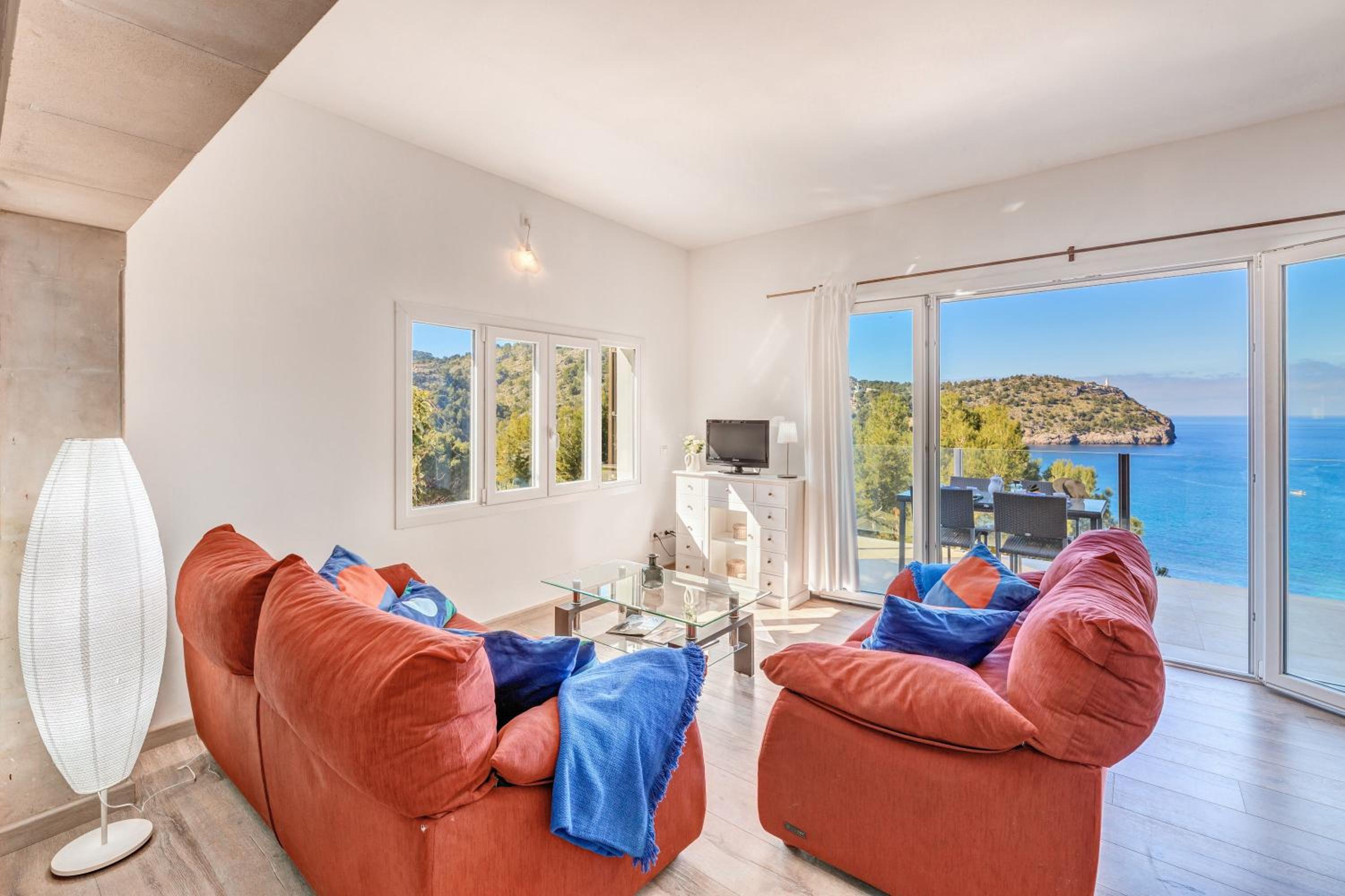 Villa with Sea View photo 2